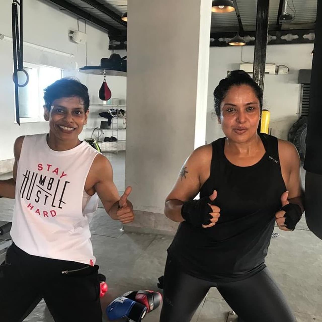 ప్రగతి నటన గురించి ప్రత్యేకంగా చెప్పక్కర్లేదు. ఆమె నటిగా ఎప్పుడో మంచి మార్కులేసుకున్నారు. హీరోహీరోయిన్లకి తల్లి పాత్రల్లో, ఇతర కీలక పాత్రల్లో నటిస్తూ మెప్పిస్తుంది. `ఎఫ్2`లో ఆమె చేసిన సందడి అంతా ఇంతా కాదు. వెంకటేష్కి దీటుగా యాక్ట్ చేసి కడుపుబ్బ నవ్వించింది. ప్రగతి నటన గురించి ప్రత్యేకంగా చెప్పక్కర్లేదు. ఆమె నటిగా ఎప్పుడో మంచి మార్కులేసుకున్నారు. హీరోహీరోయిన్లకి తల్లి పాత్రల్లో, ఇతర కీలక పాత్రల్లో నటిస్తూ మెప్పిస్తుంది. `ఎఫ్2`లో ఆమె చేసిన సందడి అంతా ఇంతా కాదు. వెంకటేష్కి దీటుగా యాక్ట్ చేసి కడుపుబ్బ నవ్వించింది.