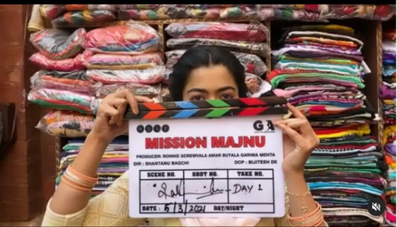 <p style="margin bottom:14px"><span style="font size:11pt"><span style="line height:115%"><span style="font family:Calibri,sans serif"><span style="font family:&quot;Nirmala UI&quot;,&quot;sans serif&quot;">ಬಾಲಿವುಡ್ ನಟ ಸಿದ್ಧಾರ್ಥ್ ಮಲ್ಹೋತ್ರಾ ಮತ್ತು ನಟಿ ರಶ್ಮಿಕಾ ಮಂದಣ್ಣ ಅಭಿನಯದ ಮಿಷನ್ ಮಜ್ನು ಸಿನಿಮಾ ಶೂಟಿಂಗ್ ಶುರುವಾಗಿದೆ.</span></span></span></span></p>