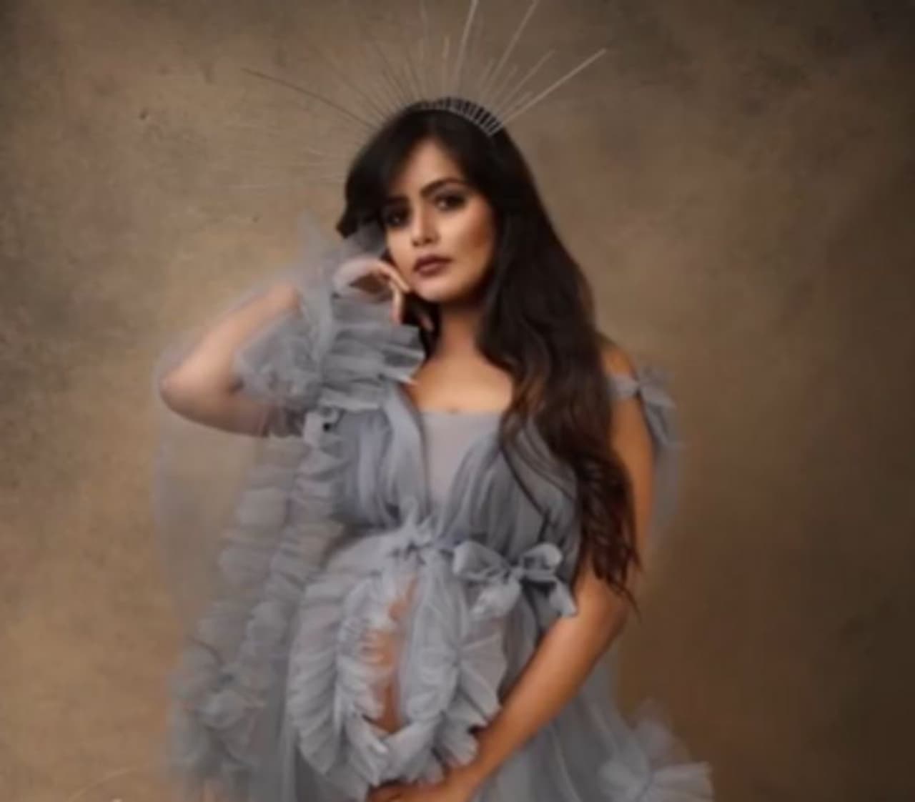 <p>ಲಾಕ್ಡೌನ್ ಸಮಯದಲ್ಲಿ ದಾಂಪತ್ಯ ಜೀವನಕ್ಕೆ ಕಾಲಿಟ್ಟ ನಟಿ ಮಯೂರಿ ದೀಪಾವಳಿ ಸಂದರ್ಭ ಗುಡ್ ನ್ಯೂಸ್ ಕೊಟ್ಟಿದ್ದರು.</p> <p>ಲಾಕ್ಡೌನ್ ಸಮಯದಲ್ಲಿ ದಾಂಪತ್ಯ ಜೀವನಕ್ಕೆ ಕಾಲಿಟ್ಟ ನಟಿ ಮಯೂರಿ ದೀಪಾವಳಿ ಸಂದರ್ಭ ಗುಡ್ ನ್ಯೂಸ್ ಕೊಟ್ಟಿದ್ದರು.</p>