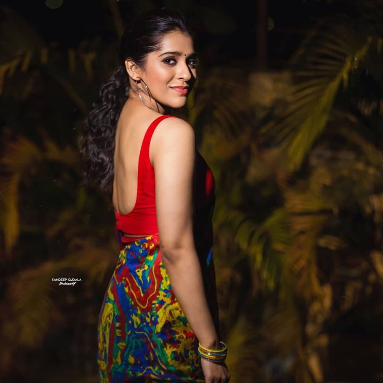 సోమవారం(మార్చి 8) మహిళా దినోత్సవం అన్న విషయం. ఈ సందర్భంగా సోషల్ మీడియా వేదికగా, బయటకూడా మహిళా దినోత్సవం సందర్బంగా అనేక కార్యక్రమాలు నిర్వహించారు. కేక్లు కట్ చేసుకుని సెలబ్రేట్ చేశారు. సోమవారం(మార్చి 8) మహిళా దినోత్సవం అన్న విషయం. ఈ సందర్భంగా సోషల్ మీడియా వేదికగా, బయటకూడా మహిళా దినోత్సవం సందర్బంగా అనేక కార్యక్రమాలు నిర్వహించారు. కేక్లు కట్ చేసుకుని సెలబ్రేట్ చేశారు.