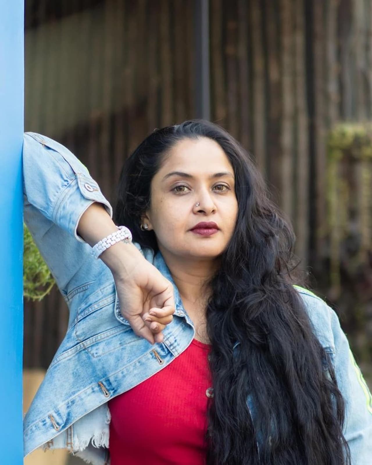 అయితే కొన్నాళ్లుగా ప్రగతి తన జీవన శైలి మార్చేశారు. గంటల తరబడి వ్యాయామం చేయడం, నచ్చిన పాటలకు డాన్స్ వేయడం చేస్తున్నారు. అయితే కొన్నాళ్లుగా ప్రగతి తన జీవన శైలి మార్చేశారు. గంటల తరబడి వ్యాయామం చేయడం, నచ్చిన పాటలకు డాన్స్ వేయడం చేస్తున్నారు.