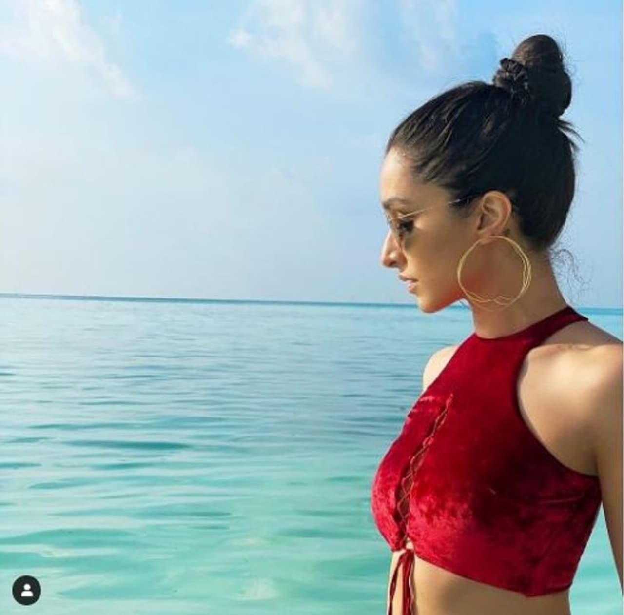 <p>ಶ್ರದ್ಧಾ ಧರಿಸಿರುವ ಬಿಕಿನಿಯ ರೇಟ್ ಎಷ್ಟು ಎನ್ನುವುದು ಈಗ ದೊಡ್ಡ ಚರ್ಚೆಯ ವಿಚಾರ. </p> <p>ಶ್ರದ್ಧಾ ಧರಿಸಿರುವ ಬಿಕಿನಿಯ ರೇಟ್ ಎಷ್ಟು ಎನ್ನುವುದು ಈಗ ದೊಡ್ಡ ಚರ್ಚೆಯ ವಿಚಾರ. </p>