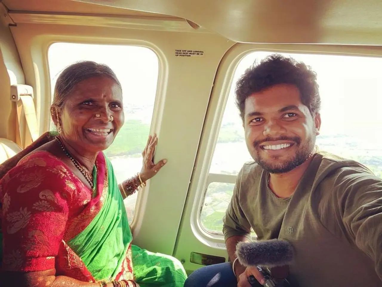 తనకు తెలిసిన విషయాలను, తన పల్లె జీవనాన్ని యూట్యూబ్ ద్వారా ప్రేక్షకులు తెలిజేస్తూ వారి అభిమానం చూరగొంది ఆమె. మై విలేజ్ షో యూట్యూబ్ ఛానల్ లో గంగవ్వ వీడియోలు సూపర్ పాప్యులర్ అయ్యాయి. ఆ విధంగా ఆమె యూట్యూబ్ సెలెబ్రిటీ అయ్యారు. తనకు తెలిసిన విషయాలను, తన పల్లె జీవనాన్ని యూట్యూబ్ ద్వారా ప్రేక్షకులు తెలిజేస్తూ వారి అభిమానం చూరగొంది ఆమె. మై విలేజ్ షో యూట్యూబ్ ఛానల్ లో గంగవ్వ వీడియోలు సూపర్ పాప్యులర్ అయ్యాయి. ఆ విధంగా ఆమె యూట్యూబ్ సెలెబ్రిటీ అయ్యారు.