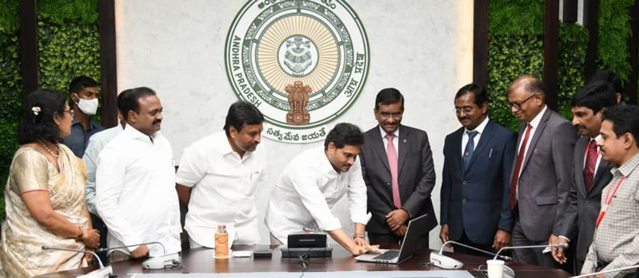 ఆంధ్ర ప్రదేశ్ దేవాదాయ పరిధిలోని అన్ని దేవాలయాలను టెంపుల్ మేనేజ్మెంట్ సిస్టంలోకి తీసుకువస్తున్నట్లు ముఖ్యమంత్రి వైఎస్ జగన్ తెలిపారు. దేవాలయాల సమాచారం, ఆన్లైన్ సర్వీసులు, యాత్రికులకు అవసరమైన సేవలు, దేవాలయాల ప్రొఫైల్స్, ఆస్తుల నిర్వహణ, క్యాలెండర్, సేవలు, పర్వదినాల నిర్వహణ, ఆదాయం, ఖర్చుల వివరాలు, డాష్బోర్డు, సిబ్బంది వివరాలు ఇవన్నీ కూడా టెంపుల్ మేనేజ్ మెంట్ వ్యవస్థలో ఉంటాయన్నారు. ఆంధ్ర ప్రదేశ్ దేవాదాయ పరిధిలోని అన్ని దేవాలయాలను టెంపుల్ మేనేజ్మెంట్ సిస్టంలోకి తీసుకువస్తున్నట్లు ముఖ్యమంత్రి వైఎస్ జగన్ తెలిపారు. దేవాలయాల సమాచారం, ఆన్లైన్ సర్వీసులు, యాత్రికులకు అవసరమైన సేవలు, దేవాలయాల ప్రొఫైల్స్, ఆస్తుల నిర్వహణ, క్యాలెండర్, సేవలు, పర్వదినాల నిర్వహణ, ఆదాయం, ఖర్చుల వివరాలు, డాష్బోర్డు, సిబ్బంది వివరాలు ఇవన్నీ కూడా టెంపుల్ మేనేజ్ మెంట్ వ్యవస్థలో ఉంటాయన్నారు.