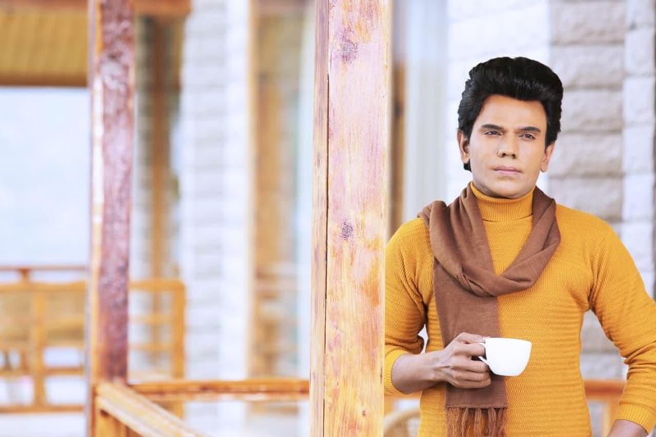 <h2> </h2><p>விளம்பர படங்களில், ஆட்டம் பாட்டம் என கலக்கி வந்த லெஜெண்ட் சரவணன், அதை தாண்டி திரைப்படத்திலும் ஹீரோவாக தற்போது நடித்து வருகிறார். இந்த பாலிவுட் கவர்ச்சி நடிகை ஊர்வசி ரவுத்தலா நாயகியாக அறிமுகமாகியுள்ளார்.</p> <h2> </h2><p>விளம்பர படங்களில், ஆட்டம் பாட்டம் என கலக்கி வந்த லெஜெண்ட் சரவணன், அதை தாண்டி திரைப்படத்திலும் ஹீரோவாக தற்போது நடித்து வருகிறார். இந்த பாலிவுட் கவர்ச்சி நடிகை ஊர்வசி ரவுத்தலா நாயகியாக அறிமுகமாகியுள்ளார்.</p>