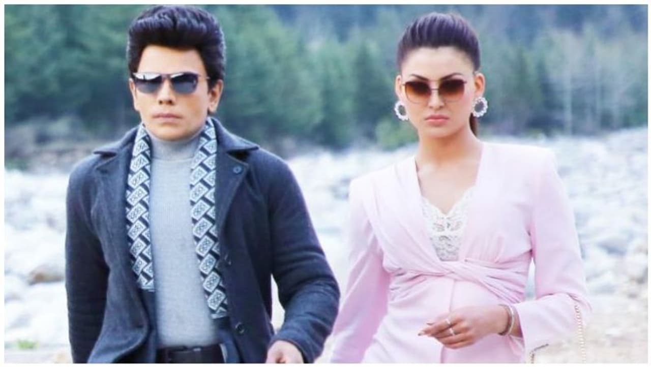 <h2>&nbsp;</h2><p>விளம்பர படங்களில், ஆட்டம் பாட்டம் என கலக்கி வந்த லெஜெண்ட் சரவணன், அதை தாண்டி திரைப்படத்திலும் ஹீரோவாக தற்போது நடித்து வருகிறார். இந்த பாலிவுட் கவர்ச்சி நடிகை ஊர்வசி ரவுத்தலா நாயகியாக அறிமுகமாகியுள்ளார்.</p>