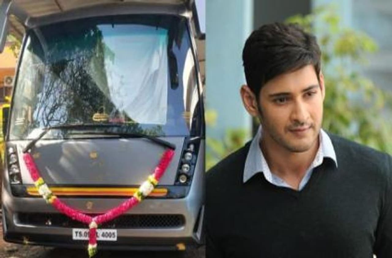 మహేష్బాబు కొత్తగా కార్వ్యాన్ కొన్నారు. పూణెకి చెందిన ఓ ఆటోమోబైల్ డిజైనింగ్ సంస్థ ఈ వ్యాన్ని రెడీ చేసింది. అత్యంత అధునాతనమైన సౌకర్యాలతో ఈ వ్యాన్ని డిజైన్ చేశారట. మహేష్బాబు కొత్తగా కార్వ్యాన్ కొన్నారు. పూణెకి చెందిన ఓ ఆటోమోబైల్ డిజైనింగ్ సంస్థ ఈ వ్యాన్ని రెడీ చేసింది. అత్యంత అధునాతనమైన సౌకర్యాలతో ఈ వ్యాన్ని డిజైన్ చేశారట.