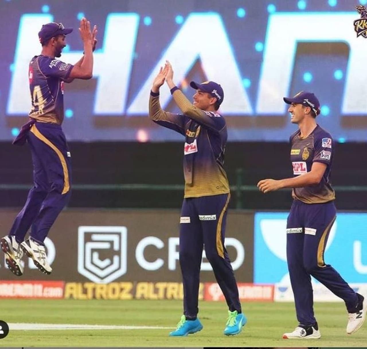 <p>2 ಬಾರಿಯ ಐಪಿಎಲ್ ಚಾಂಪಿಯನ್ ಕೋಲ್ಕತ ನೈಟ್ ರೈಡರ್ಸ್ 14ನೇ ಆವೃತ್ತಿಯ ಐಪಿಎಲ್ ಟೂರ್ನಿಗೆ ಸಕಲ ರೀತಿಯಿಂದ ಸಜ್ಜಾಗಿದೆ.</p> <p>2 ಬಾರಿಯ ಐಪಿಎಲ್ ಚಾಂಪಿಯನ್ ಕೋಲ್ಕತ ನೈಟ್ ರೈಡರ್ಸ್ 14ನೇ ಆವೃತ್ತಿಯ ಐಪಿಎಲ್ ಟೂರ್ನಿಗೆ ಸಕಲ ರೀತಿಯಿಂದ ಸಜ್ಜಾಗಿದೆ.</p>