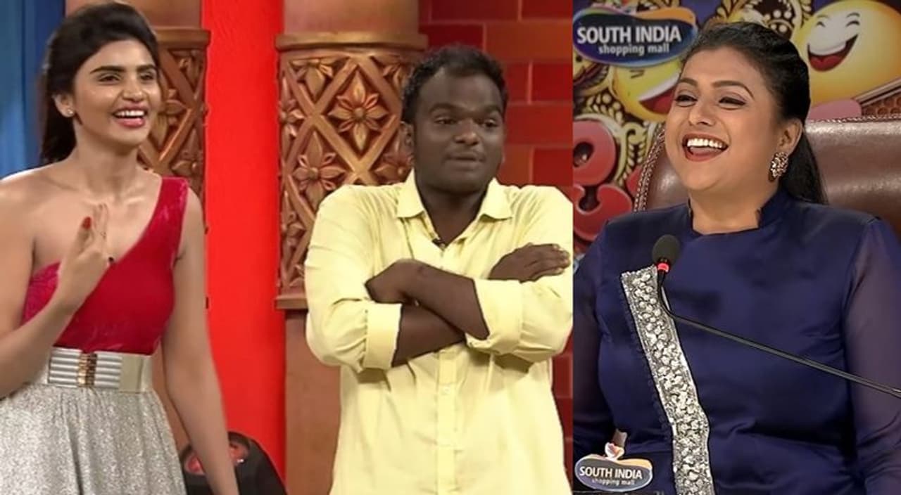 సీరియల్ నటిగా కెరీర్ ప్రారంభించిన వర్ష...జబర్ధస్త్ కి వచ్చాక, ఇమ్మానియేల్ తో చాలా సన్నిహితంగా ఉంటున్నారు. కెవ్వు కార్తీక్ టీమ్ లో స్కిట్స్ చేస్తున్న వర్షకు ఇమ్మానియేల్ మధ్య లవ్ అఫైర్ ఉందని అందరూ భావిస్తున్నారు. సీరియల్ నటిగా కెరీర్ ప్రారంభించిన వర్ష...జబర్ధస్త్ కి వచ్చాక, ఇమ్మానియేల్ తో చాలా సన్నిహితంగా ఉంటున్నారు. కెవ్వు కార్తీక్ టీమ్ లో స్కిట్స్ చేస్తున్న వర్షకు ఇమ్మానియేల్ మధ్య లవ్ అఫైర్ ఉందని అందరూ భావిస్తున్నారు.