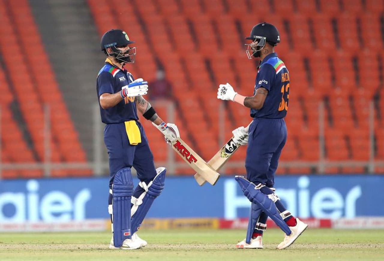 <p>రెండో టెస్టు ముగిసిన తర్వాత అహ్మదాబాద్‌ చేరుకున్న టీమిండియా... నరేంద్ర మోదీ క్రికెట్ స్టేడియంలో రెండు టెస్టులు, ఐదు టీ20 మ్యాచుల సిరీస్‌ ముగించుకుని... వన్డే సిరీస్ కోసం పూణె బయలుదేరింది...</p>