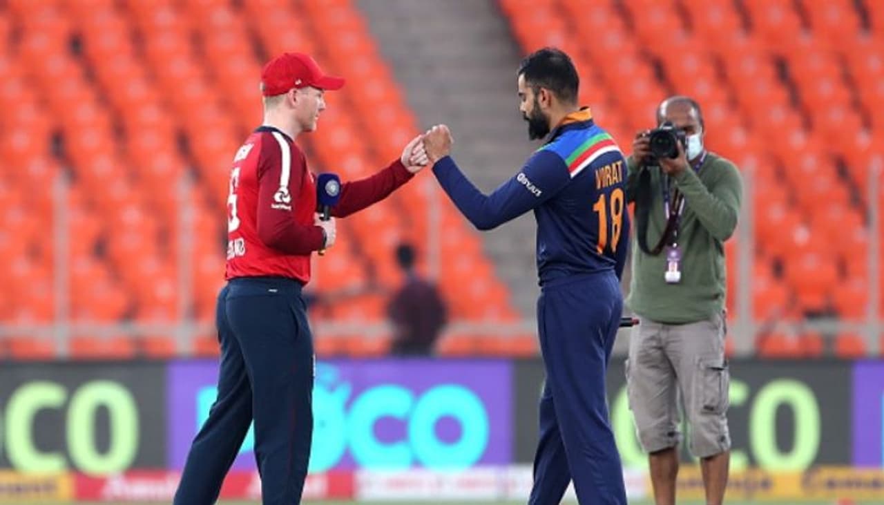 <p>టీ20 సిరీస్లో వరుసగా మూడు మ్యాచుల్లో టాస్ ఓడిన టీమిండియా సారథి విరాట్ కోహ్లీ, వన్డే సిరీస్ మొదటి మ్యాచ్లో టాస్ ఓడిపోయాడు...</p> <p>టీ20 సిరీస్లో వరుసగా మూడు మ్యాచుల్లో టాస్ ఓడిన టీమిండియా సారథి విరాట్ కోహ్లీ, వన్డే సిరీస్ మొదటి మ్యాచ్లో టాస్ ఓడిపోయాడు...</p>