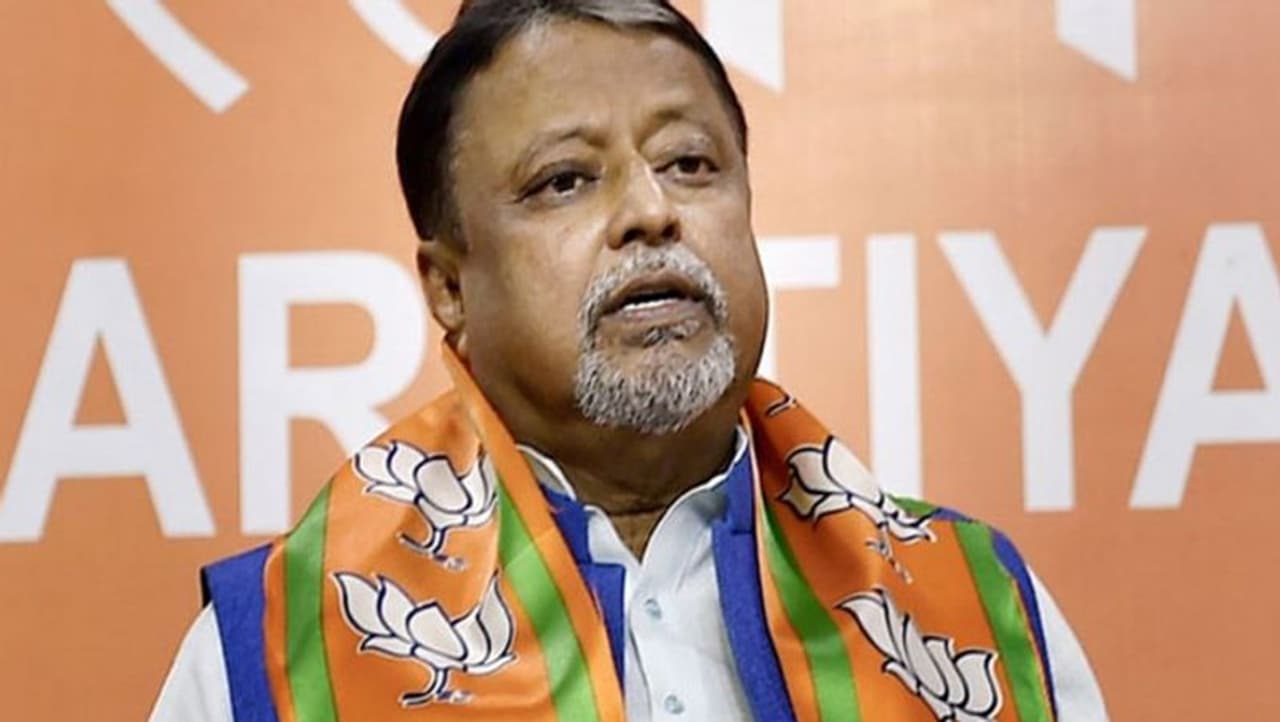 <p>At rally in Nandigram on Tuesday (March 30), Mamata Banerjee said, “Mukul is not as bad as Shuvendu”.<br /> </p> <p>At rally in Nandigram on Tuesday (March 30), Mamata Banerjee said, “Mukul is not as bad as Shuvendu”.<br /> </p>