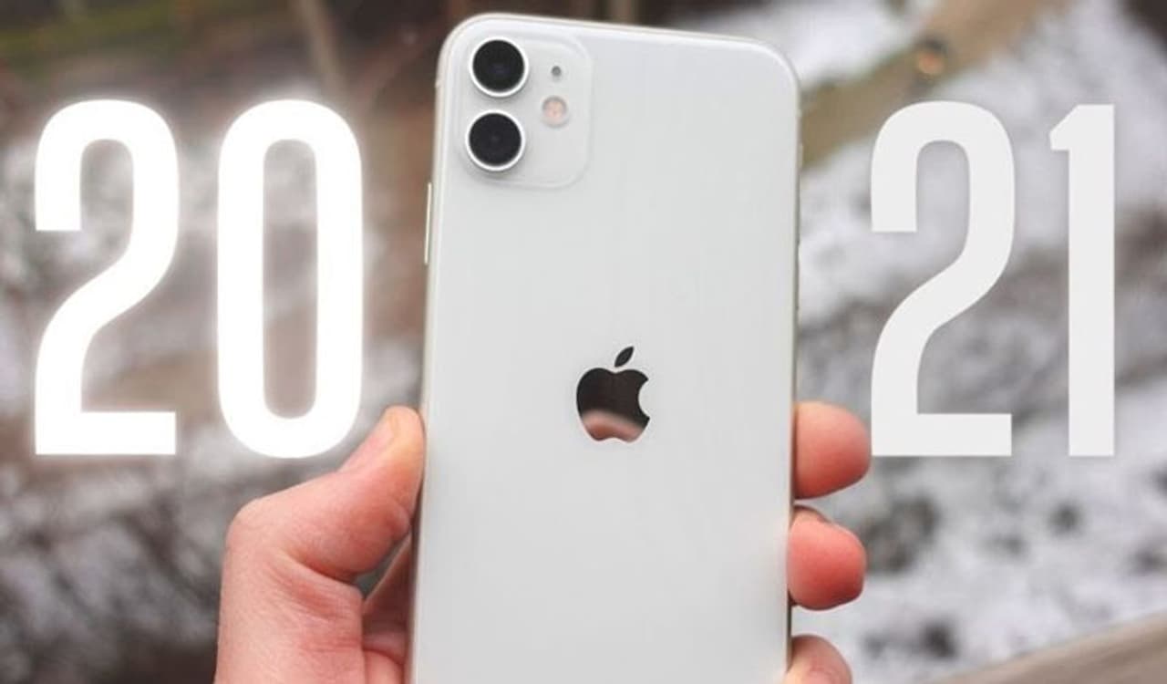 <p><strong>ഐഫോണ്‍ 11</strong><br />മൊബൈല്‍ ബൊണാന്‍സ വില്‍പ്പനയില്‍ ഫ്‌ലിപ്പ്കാര്‍ട്ട് ഐഫോണ്‍ 11 64 ജിബിയില്‍ വന്‍ ഡിസ്‌കൗണ്ട് വാഗ്ദാനം ചെയ്യുന്നു. ആപ്പിള്‍ സ്‌റ്റോറില്‍ 54,900 രൂപയ്ക്ക് വില്‍ക്കുന്ന സ്മാര്‍ട്ട്‌ഫോണ്‍ 46,999 രൂപയ്ക്ക് ഫ്‌ലിപ്കാര്‍ട്ടില്‍ ലഭ്യമാണ്. ഇകൊമേഴ്‌സ് ഭീമന്‍ 8000 രൂപ കിഴിവ് വാഗ്ദാനം ചെയ്യുന്നു. കൂടാതെ, വാങ്ങുന്നവര്‍ക്ക് ഒരു ആക്‌സിസ് ബാങ്ക് ക്രെഡിറ്റ് കാര്‍ഡ് ഉപയോഗിച്ച് 5 ശതമാനം ഇന്‍സ്റ്റന്റ് ഡിസ്‌ക്കൗണ്ടും ലഭിക്കും.</p>