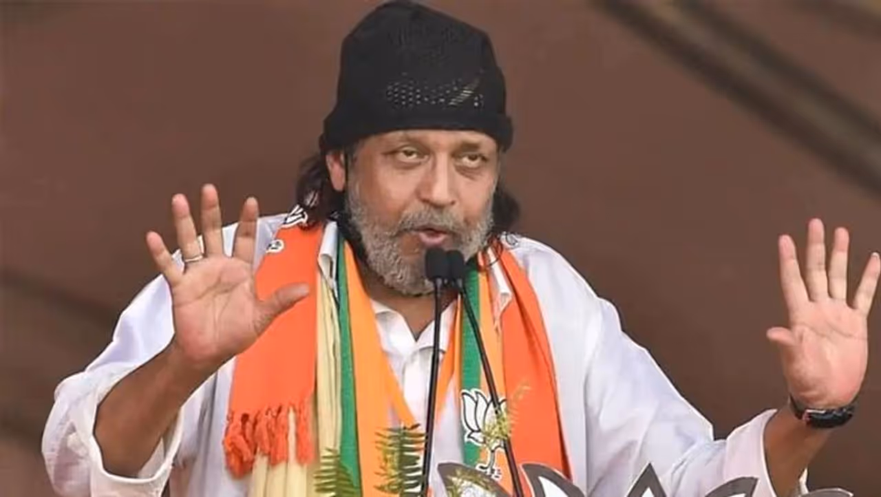 <p>Speculation that Mithun Chakraborty would contest the election was shut down when his name was missing from the BJP's final list of candidates earlier this week.<br />&nbsp;</p>