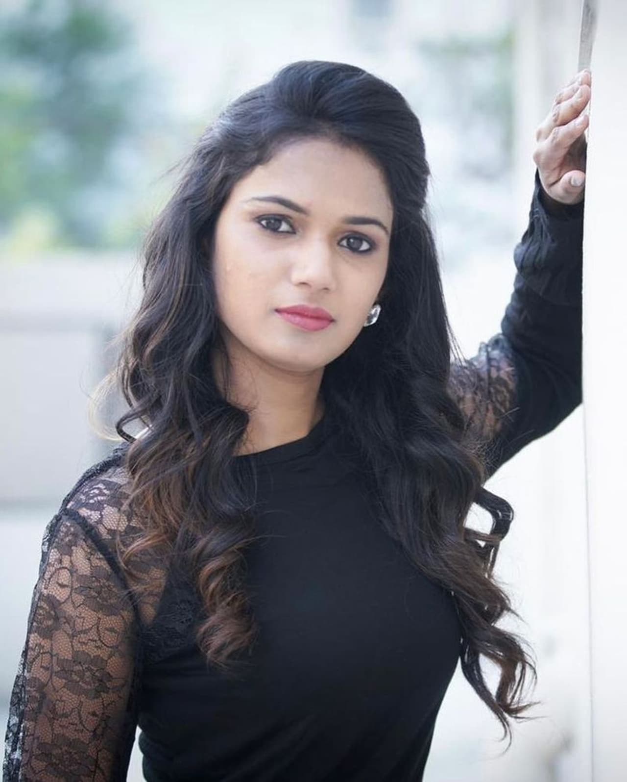 అరియనా గేమ్ చాలా మందికి నచ్చింది. ఫేక్ గేమ్ కి దూరంగా... ఉన్నది ఉన్నట్లు చెప్పే, చేసే ఆమె యాటిట్యూడ్ కి మంచి మార్కులు పడ్డాయి. ఒక దశలో అరియనా విన్నర్ అంటూ ప్రచారం సాగింది.