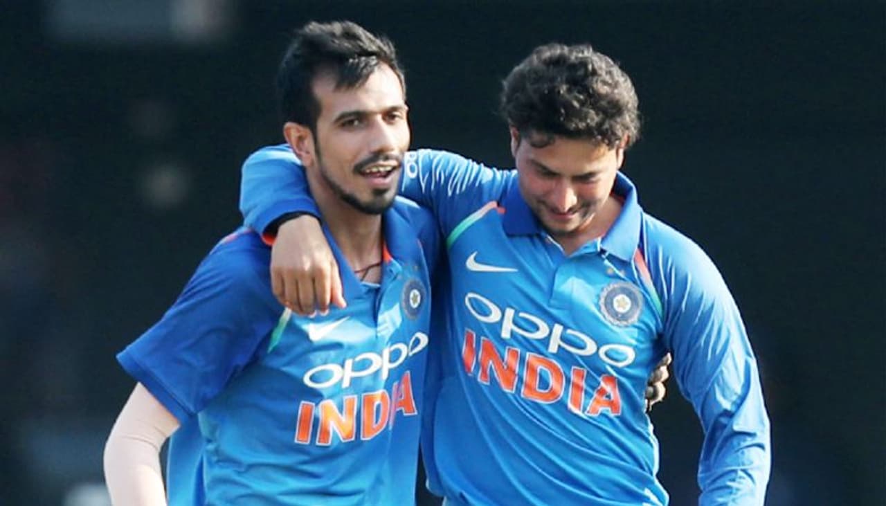 <p>ఒకప్పుడు కుల్దీప్ యాదవ్, యజ్వేంద్ర చాహాల్ జోడి టీమిండియాకి మొదటి స్పిన్ ఛాయిస్గా ఉండేవాళ్లు. ఇద్దరూ కూడా అద్భుతంగా రాణిస్తూ, వికెట్లు తీస్తుండడంతో రవీంద్ర జడేజా, రవిచంద్రన్ అశ్విన్.. కేవల టెస్టులకు మాత్రమే పరిమితమయ్యేవాళ్లు. ఈ జోడిని ‘కుల్ చా’ అని కూడా పిలిచేవాళ్లు.</p> <p>ఒకప్పుడు కుల్దీప్ యాదవ్, యజ్వేంద్ర చాహాల్ జోడి టీమిండియాకి మొదటి స్పిన్ ఛాయిస్గా ఉండేవాళ్లు. ఇద్దరూ కూడా అద్భుతంగా రాణిస్తూ, వికెట్లు తీస్తుండడంతో రవీంద్ర జడేజా, రవిచంద్రన్ అశ్విన్.. కేవల టెస్టులకు మాత్రమే పరిమితమయ్యేవాళ్లు. ఈ జోడిని ‘కుల్ చా’ అని కూడా పిలిచేవాళ్లు.</p>