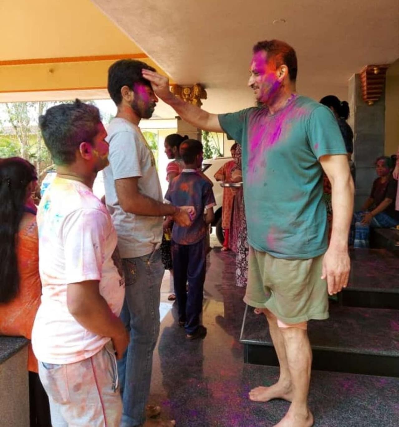 <p>ಪ್ರತಿ ವರ್ಷವೂ ಅನಂತ್ ಕುಮಾರ್ ಹೆಗಡೆ ಹೋಳಿ ಸಂಭ್ರಮದಲ್ಲಿ ಮಿಂದೇಳುತ್ತಾರೆ. </p> <p>ಪ್ರತಿ ವರ್ಷವೂ ಅನಂತ್ ಕುಮಾರ್ ಹೆಗಡೆ ಹೋಳಿ ಸಂಭ್ರಮದಲ್ಲಿ ಮಿಂದೇಳುತ್ತಾರೆ. </p>