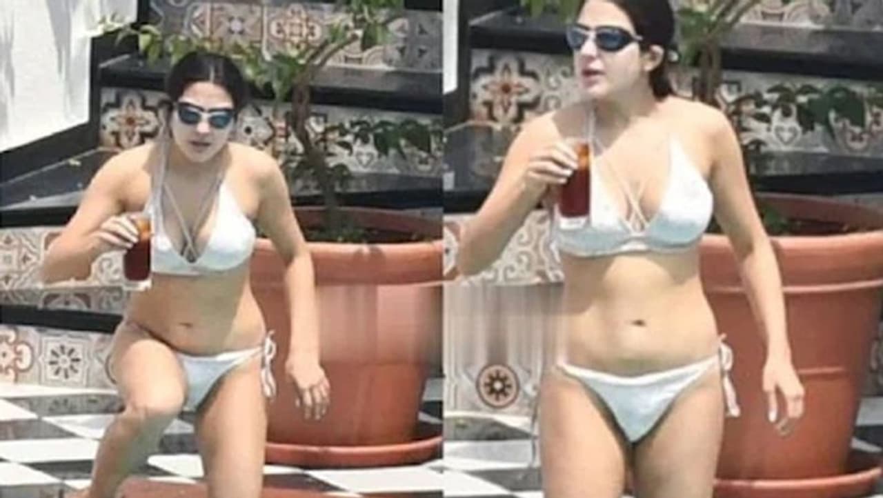 <p>ಸೈಫ್ ಅಲಿ ಖಾನ್ &nbsp;ಕರೀನಾ ಕಪೂರ್ ಮನೆಯ ಹೋಳಿ ಪಾರ್ಟಿಯಲ್ಲಿ &nbsp;ಸಾರಾ ಅಲಿ ಖಾನ್ ಬಿಳಿ ಬಣ್ಣದ ಬಿಕಿನಿಯಲ್ಲಿ ಕಾಣಿಸಿಕೊಂಡರು.&nbsp;</p>