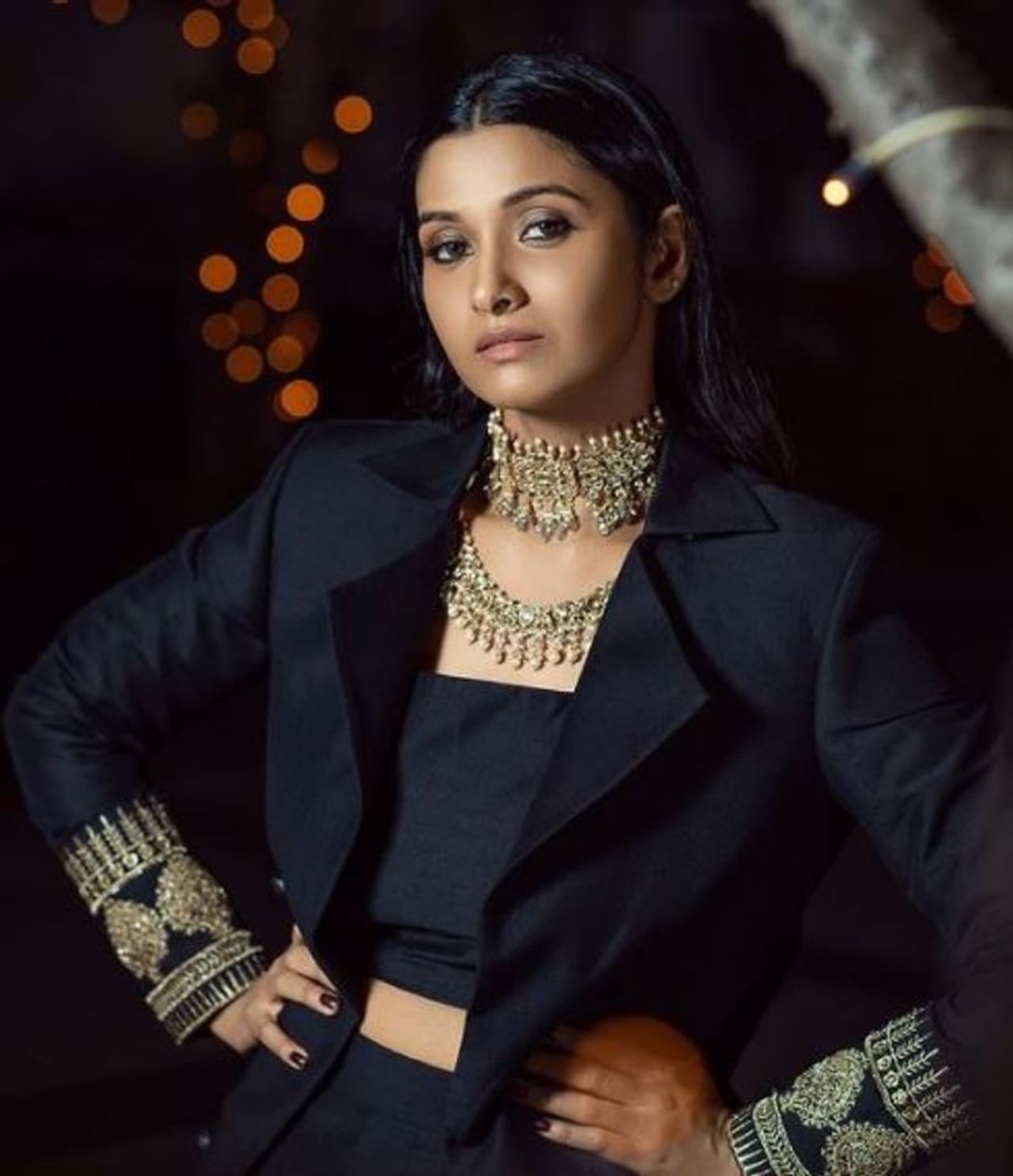 <h2>&nbsp;</h2><p>சின்னத்திரையில் செய்திவாசிப்பாளராக வலம் வந்த பிரியா பவானி ஷங்கர் இன்று வெள்ளித்திரையில் முன்னணி நடிகையாக வலம் வருகிறார்.</p>