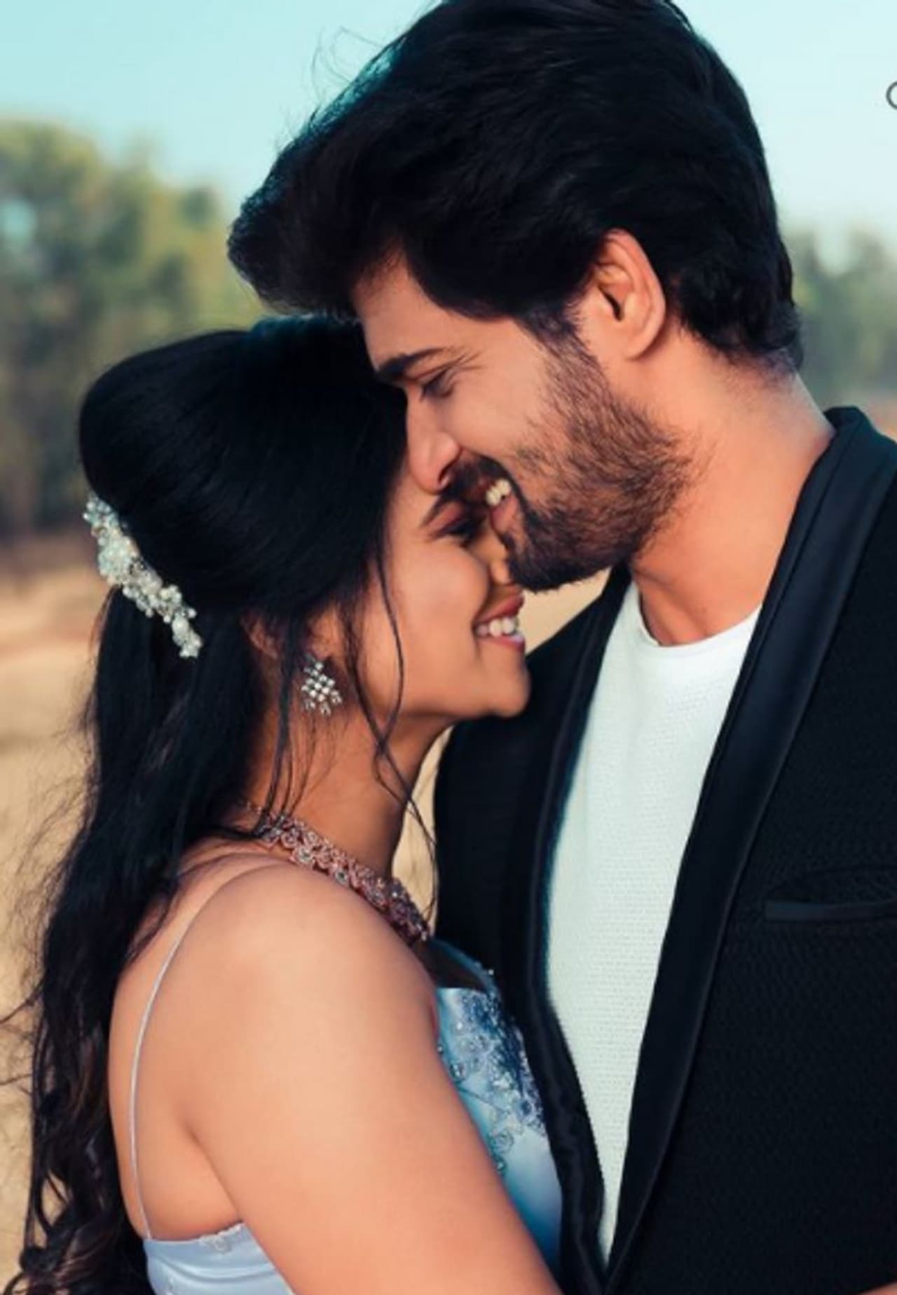 <p>ಎಪ್ರಿಲ್ ಫಸ್ಟ್ಗೆ ಫೂಲ್ ಆಗ್ತಿದ್ದಾರಂತೆ ಚಂದನ್ ಕವಿತಾ ಗೌಡ</p> <p>ಎಪ್ರಿಲ್ ಫಸ್ಟ್ಗೆ ಫೂಲ್ ಆಗ್ತಿದ್ದಾರಂತೆ ಚಂದನ್ ಕವಿತಾ ಗೌಡ</p>