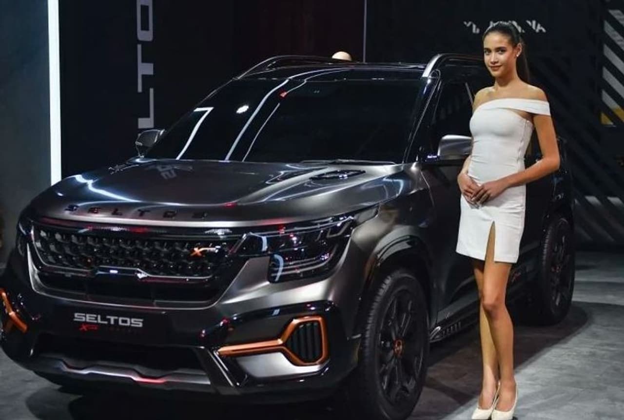 <p>ఒక నివేదిక ప్రకారం కియా డీలర్లు ఏప్రిల్ నుండి సోనెట్ హెచ్టికె ప్లస్ 1.0 లీటర్ పెట్రోల్ డిసిటి, హెచ్టికె ప్లస్ 1.5 లీటర్ డీజిల్ ఎటి, సెల్టోస్ హెచ్టిఎక్స్ ప్లస్ 1.5 లీటర్ ఎటి వేరియంట్ల బుకింగ్లను మూసివేసింది.<br /> </p> <p>ఒక నివేదిక ప్రకారం కియా డీలర్లు ఏప్రిల్ నుండి సోనెట్ హెచ్టికె ప్లస్ 1.0 లీటర్ పెట్రోల్ డిసిటి, హెచ్టికె ప్లస్ 1.5 లీటర్ డీజిల్ ఎటి, సెల్టోస్ హెచ్టిఎక్స్ ప్లస్ 1.5 లీటర్ ఎటి వేరియంట్ల బుకింగ్లను మూసివేసింది.<br /> </p>