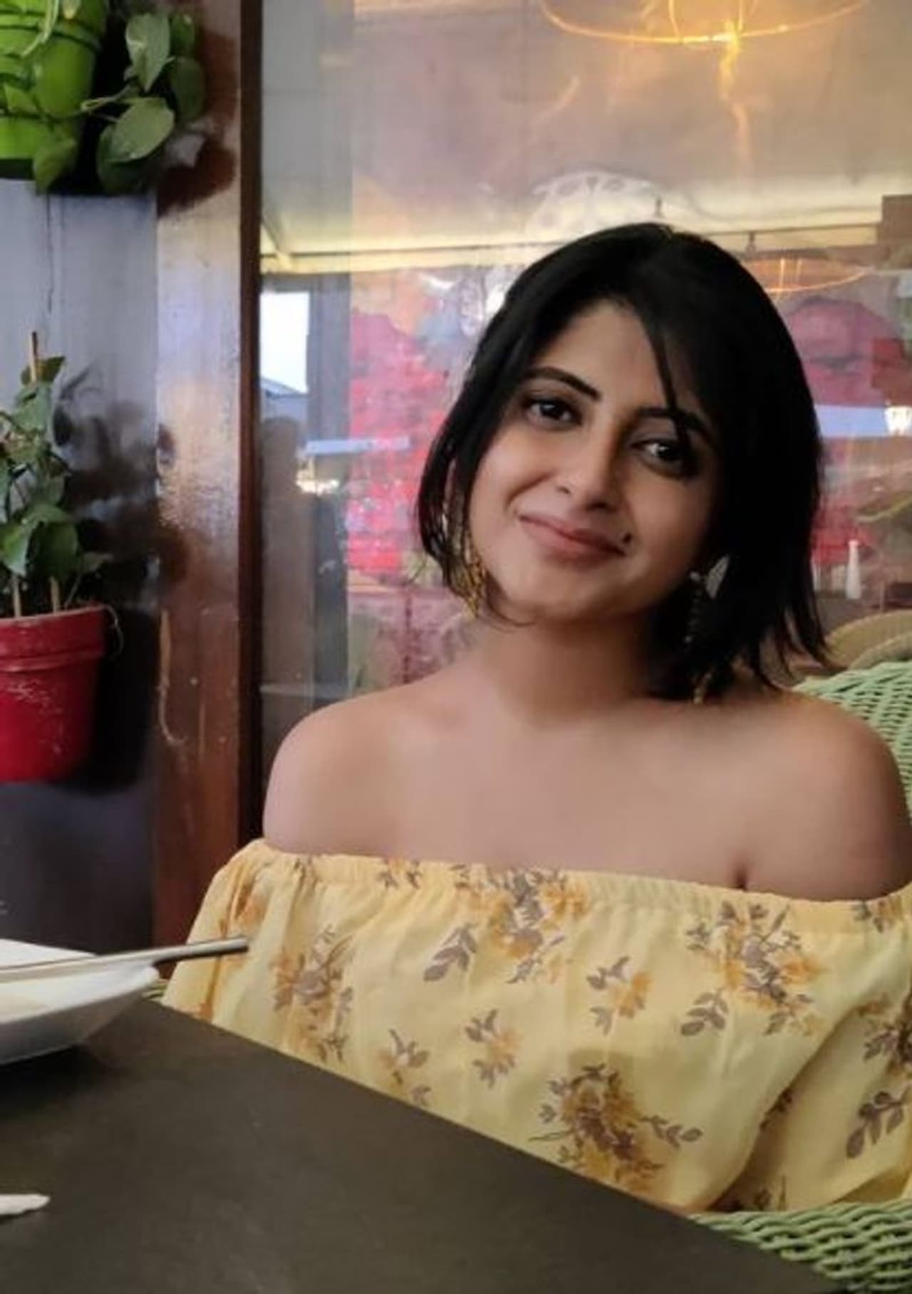 <p>ಸರಿಗಮಪ ಸಂಗೀತ ರಿಯಾಲಿಟಿ ಶೋ ಮೂಲಕ ಜನಪ್ರಿಯತೆ ಪಡೆದ ನಟಿ ಐಶ್ವರ್ಯಾ ರಂಗರಾಜನ್.</p> <p>ಸರಿಗಮಪ ಸಂಗೀತ ರಿಯಾಲಿಟಿ ಶೋ ಮೂಲಕ ಜನಪ್ರಿಯತೆ ಪಡೆದ ನಟಿ ಐಶ್ವರ್ಯಾ ರಂಗರಾಜನ್.</p>