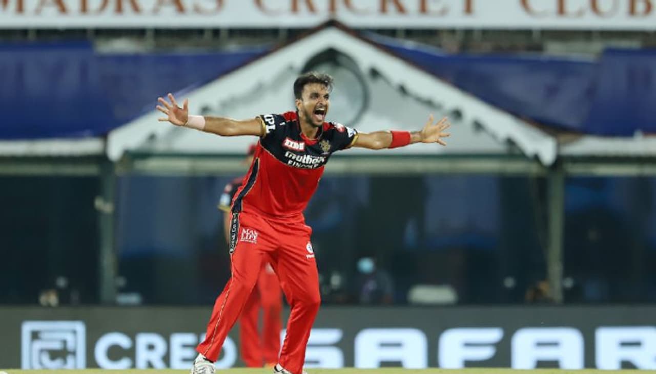 ఐపీఎల్ లో అత్యంత వేగంగా 150 వికెట్లు తీసిన హర్షల్ పటేల్ 