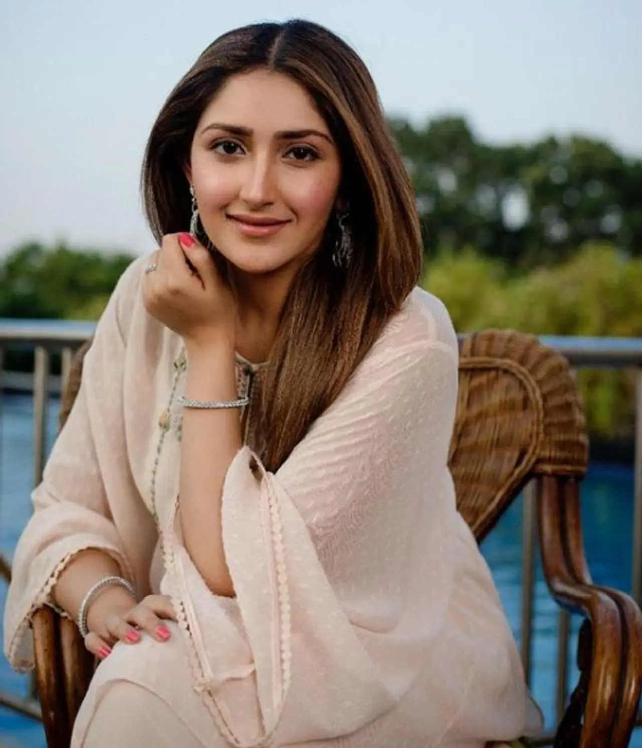 <p>ಬಹುಭಾಷಾ ನಟಿ ಸಯೇಷಾ ಅವರದ್ದು ಲವ್ ಮ್ಯಾರೇಜ್.</p> <p>ಬಹುಭಾಷಾ ನಟಿ ಸಯೇಷಾ ಅವರದ್ದು ಲವ್ ಮ್ಯಾರೇಜ್.</p>