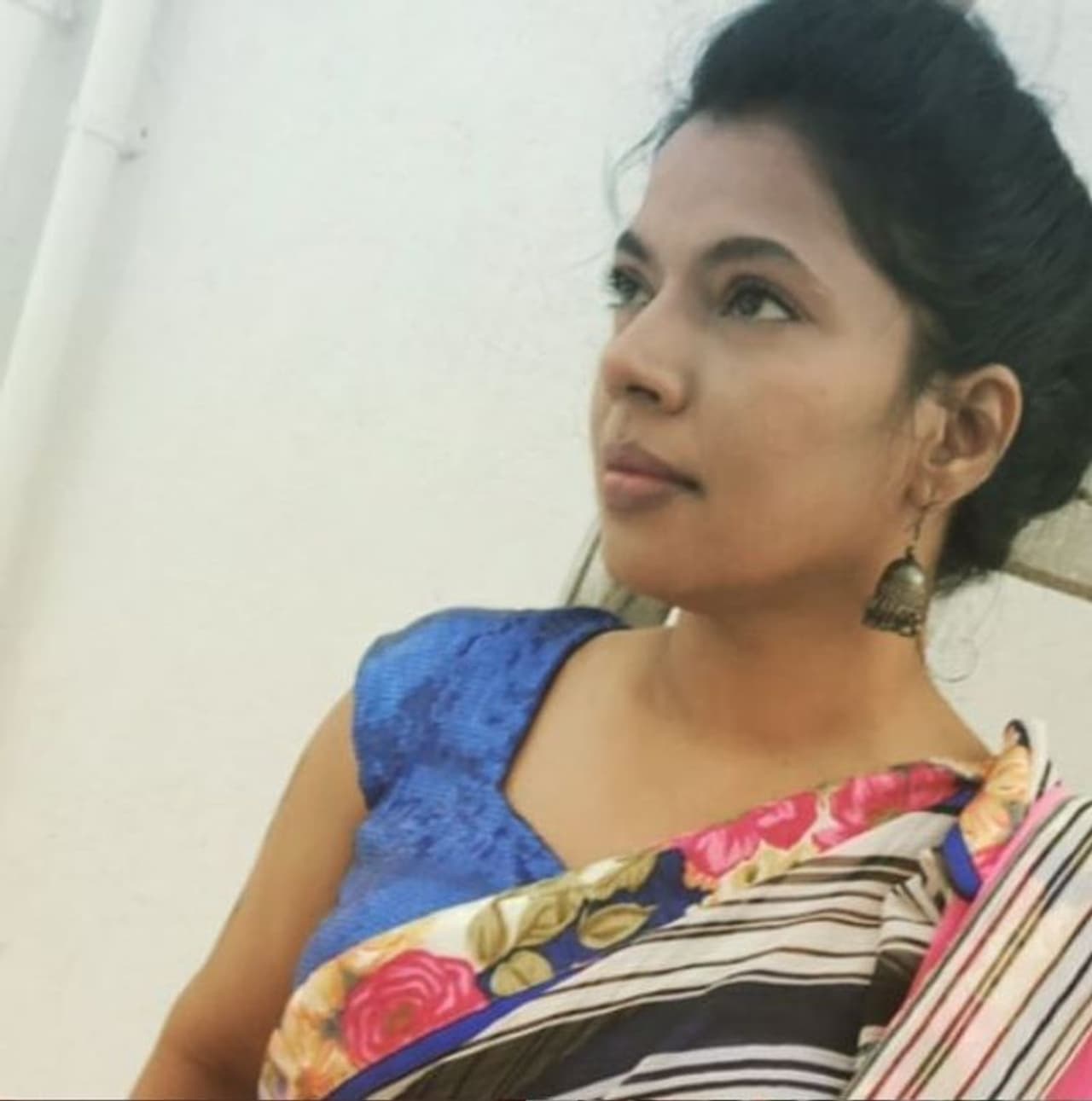 <p>சின்னத்திரையில், தொகுப்பாளராக அறிமுகமாகி, பின் சீரியல் மற்றும் பல படங்களில் குணச்சித்திர நடிகையாக நடித்து பிரபலமானவர் காஜல் பசுபதி.</p> <p>சின்னத்திரையில், தொகுப்பாளராக அறிமுகமாகி, பின் சீரியல் மற்றும் பல படங்களில் குணச்சித்திர நடிகையாக நடித்து பிரபலமானவர் காஜல் பசுபதி.</p>