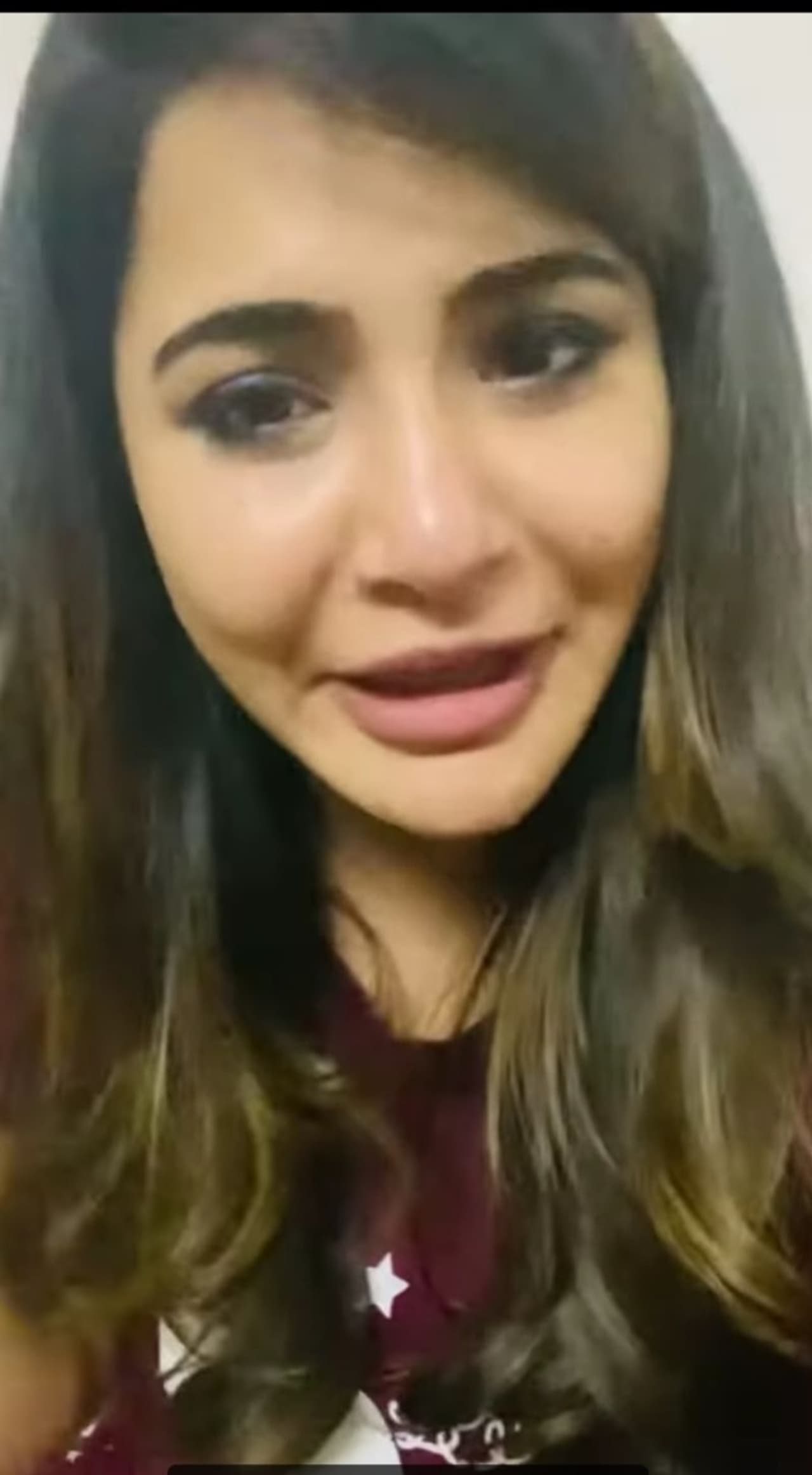 పవన్ కళ్యాణ్ కరోనా బారినపడ్డారన్న వార్త ఆయన అభిమానులను కలవరపెట్టింది. ఒక్కసారిగా వారు షాక్ కి గురయ్యారు. పవన్ ఫ్యాన్స్ సోషల్ మీడియా వేదికగా, ఆయన త్వరగా కోలుకోవాలని విషెస్ తెలియజేశారు. పవన్ కళ్యాణ్ కరోనా బారినపడ్డారన్న వార్త ఆయన అభిమానులను కలవరపెట్టింది. ఒక్కసారిగా వారు షాక్ కి గురయ్యారు. పవన్ ఫ్యాన్స్ సోషల్ మీడియా వేదికగా, ఆయన త్వరగా కోలుకోవాలని విషెస్ తెలియజేశారు.