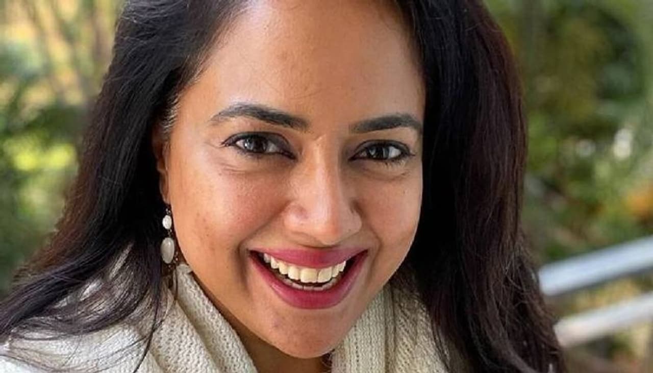 <p>ಸೋಷಿಯಲ್ ಮೀಡಿಯಾದಲ್ಲಿ ನಟ ಸಮೀರಾ ರೆಡ್ಡಿ ಸಖತ್ ಆಕ್ಟೀವ್ ಆಗಿದ್ದಾರೆ.</p> <p>ಸೋಷಿಯಲ್ ಮೀಡಿಯಾದಲ್ಲಿ ನಟ ಸಮೀರಾ ರೆಡ್ಡಿ ಸಖತ್ ಆಕ್ಟೀವ್ ಆಗಿದ್ದಾರೆ.</p>