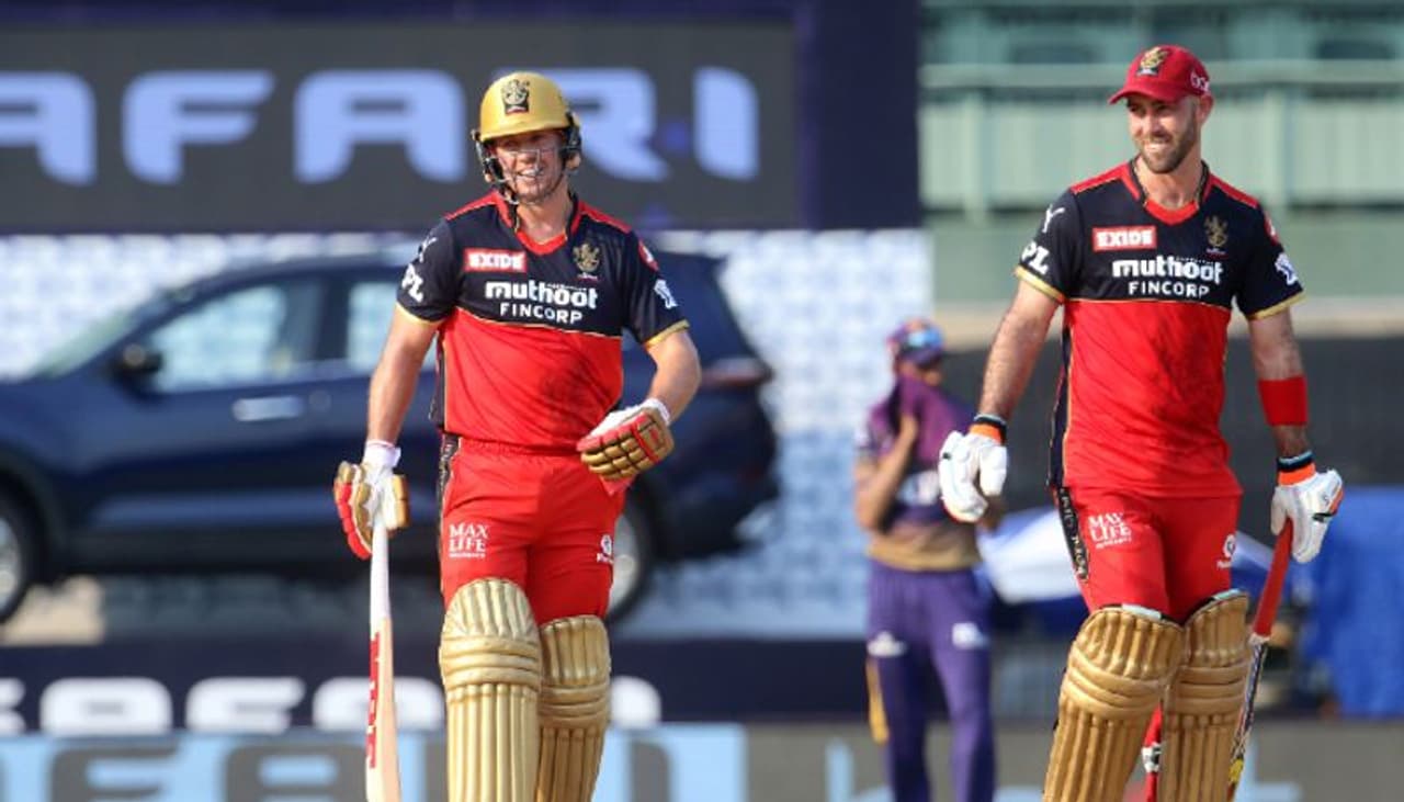 <p>ఏబీడీ రిటైర్మెంట్ వెనక్కి తీసుకోవాలని భావిస్తే, అతని కోసం తలుపులు తెరిచే ఉన్నాయని దక్షిణాఫ్రికా కోచ్ మార్క్ బ్రౌచర్ ప్రకటించగా, విండీస్ టూర్లో ఏబీడీ స్థానం కల్పిస్తూ జట్టును ప్రకటించాడు సఫారీ క్రికెట్ బోర్డు డైరెక్టర్ గ్రేమ్ స్మిత్...</p> <p>ఏబీడీ రిటైర్మెంట్ వెనక్కి తీసుకోవాలని భావిస్తే, అతని కోసం తలుపులు తెరిచే ఉన్నాయని దక్షిణాఫ్రికా కోచ్ మార్క్ బ్రౌచర్ ప్రకటించగా, విండీస్ టూర్లో ఏబీడీ స్థానం కల్పిస్తూ జట్టును ప్రకటించాడు సఫారీ క్రికెట్ బోర్డు డైరెక్టర్ గ్రేమ్ స్మిత్...</p>