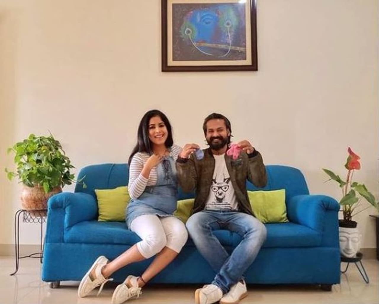 <p>ಕಿರುತೆರೆ ಹಾಗೂ ಬೆಳ್ಳಿತೆರೆ ನಟಿ ಶಾಂಭವಿ ವೆಂಕಟೇಶ್ ತಾಯಿಯಾಗುತ್ತಿದ್ದಾರೆ.</p>