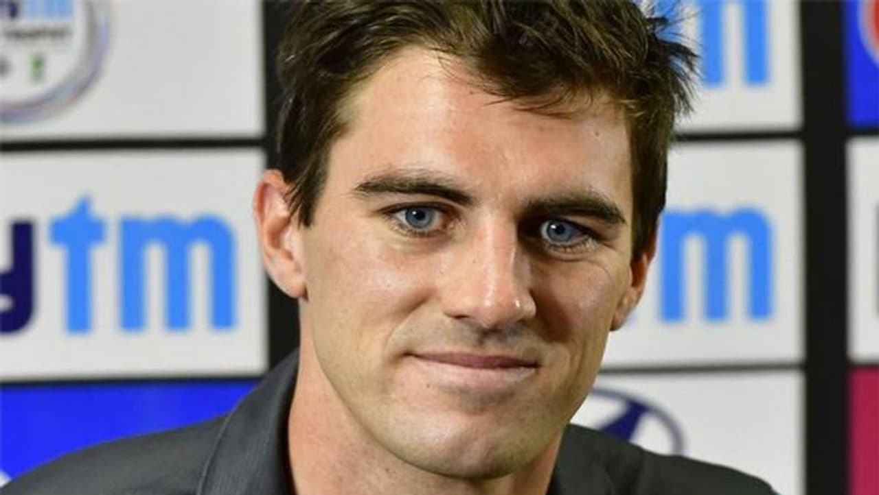 <p>తొలుత ప్రధానమంత్రి సహాయ నిధికి విరాళంగా ఇస్తున్నట్టు ప్రకటించిన ఆసీస్ పేసర్, ఇప్పుడు తన నిర్ణయాన్ని మార్చుకున్నాడు. </p> <p>తొలుత ప్రధానమంత్రి సహాయ నిధికి విరాళంగా ఇస్తున్నట్టు ప్రకటించిన ఆసీస్ పేసర్, ఇప్పుడు తన నిర్ణయాన్ని మార్చుకున్నాడు. </p>