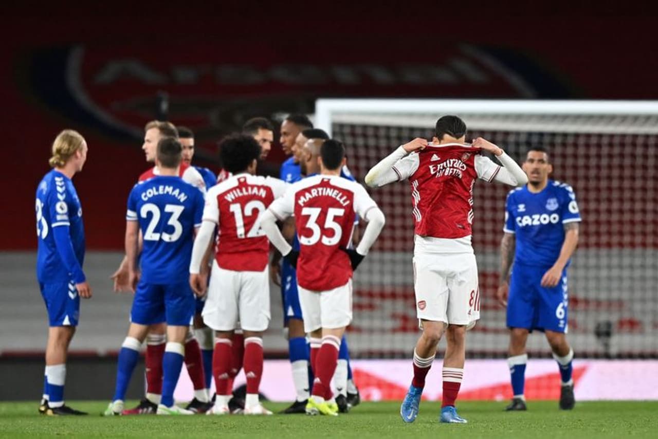 <p>The English Premier League 2020 21 is 33 matchdays old now, as the race for the title is seemingly set to be won by Manchester City. However, the battle for top four and European slots is still alive, as the top English clubs battled it out this weekend. In the same light, we present the Matchday 33 review considering the top sides.</p> <p>The English Premier League 2020 21 is 33 matchdays old now, as the race for the title is seemingly set to be won by Manchester City. However, the battle for top four and European slots is still alive, as the top English clubs battled it out this weekend. In the same light, we present the Matchday 33 review considering the top sides.</p>