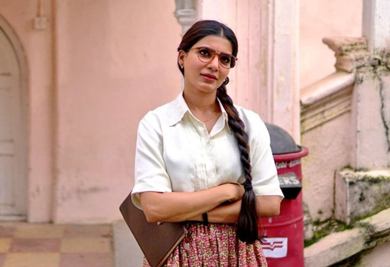 <p>திருமணம் முடிந்த சில நாட்களிலேயே மீண்டும், திரைப்படங்களின் ஷூட்டிங்கில் கலந்து கொண்டு ரசிகர்களுக்கு இன்ப அதிர்ச்சி கொடுத்த சமந்தாவை, கொரோனா லாக் டவுன் வேறு விதமாக பார்கவைத்து. <br /> </p> <p>திருமணம் முடிந்த சில நாட்களிலேயே மீண்டும், திரைப்படங்களின் ஷூட்டிங்கில் கலந்து கொண்டு ரசிகர்களுக்கு இன்ப அதிர்ச்சி கொடுத்த சமந்தாவை, கொரோனா லாக் டவுன் வேறு விதமாக பார்கவைத்து. <br /> </p>