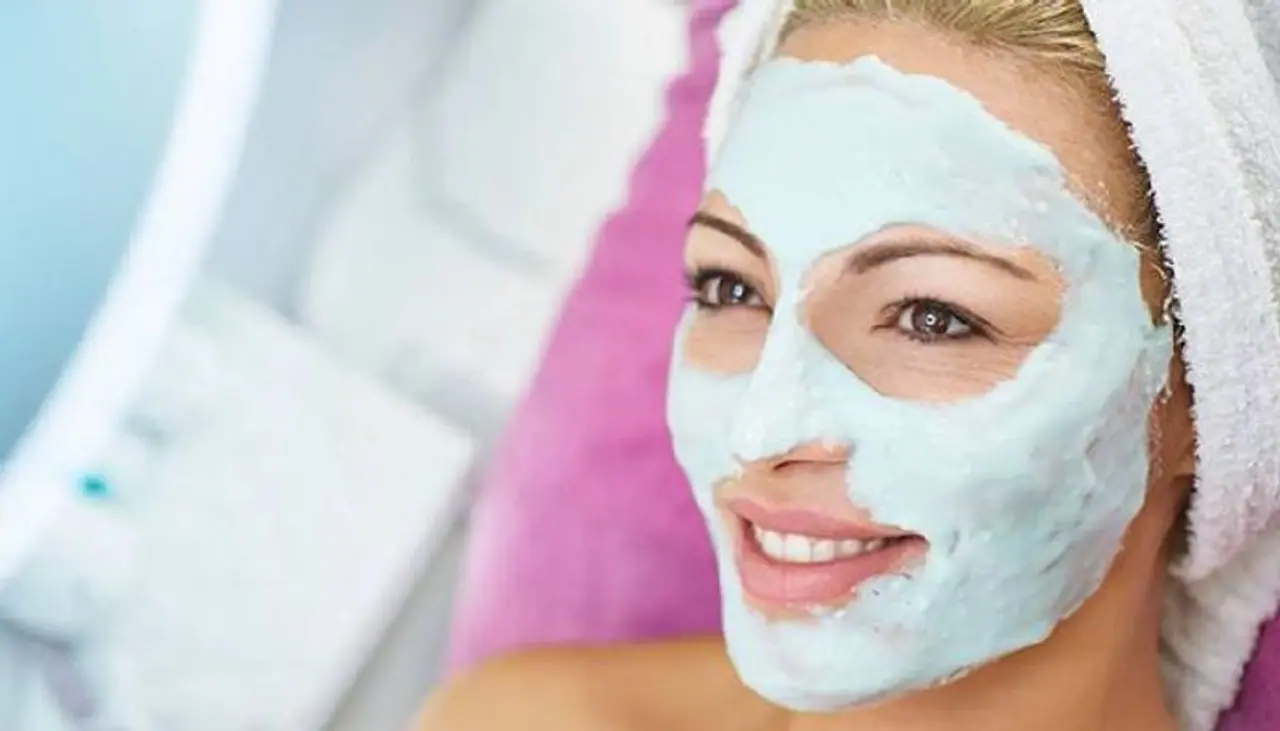 <p>Our skin experiences the harmful effects of pollution every day. Brutal chemicals, contamination of water and the Sun's harsh rays can wreak havoc on our skin. Pollution can cause long term harm and a lot of this damage may be irreversible.</p> <p>Our skin experiences the harmful effects of pollution every day. Brutal chemicals, contamination of water and the Sun's harsh rays can wreak havoc on our skin. Pollution can cause long term harm and a lot of this damage may be irreversible.</p>