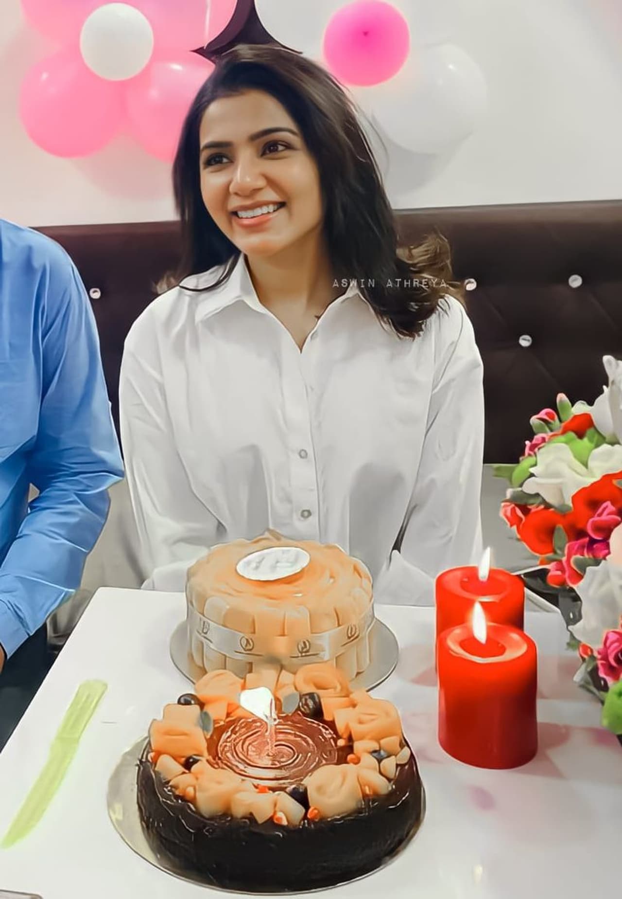 <p>தமிழ் சினிமாவில் திருமணத்திற்கு பின்னரும், ஹீரோயினாக நடிக்க முடியும் என்பதை நிரூபித்தவர் நடிகை சமந்தா.</p> <p>தமிழ் சினிமாவில் திருமணத்திற்கு பின்னரும், ஹீரோயினாக நடிக்க முடியும் என்பதை நிரூபித்தவர் நடிகை சமந்தா.</p>