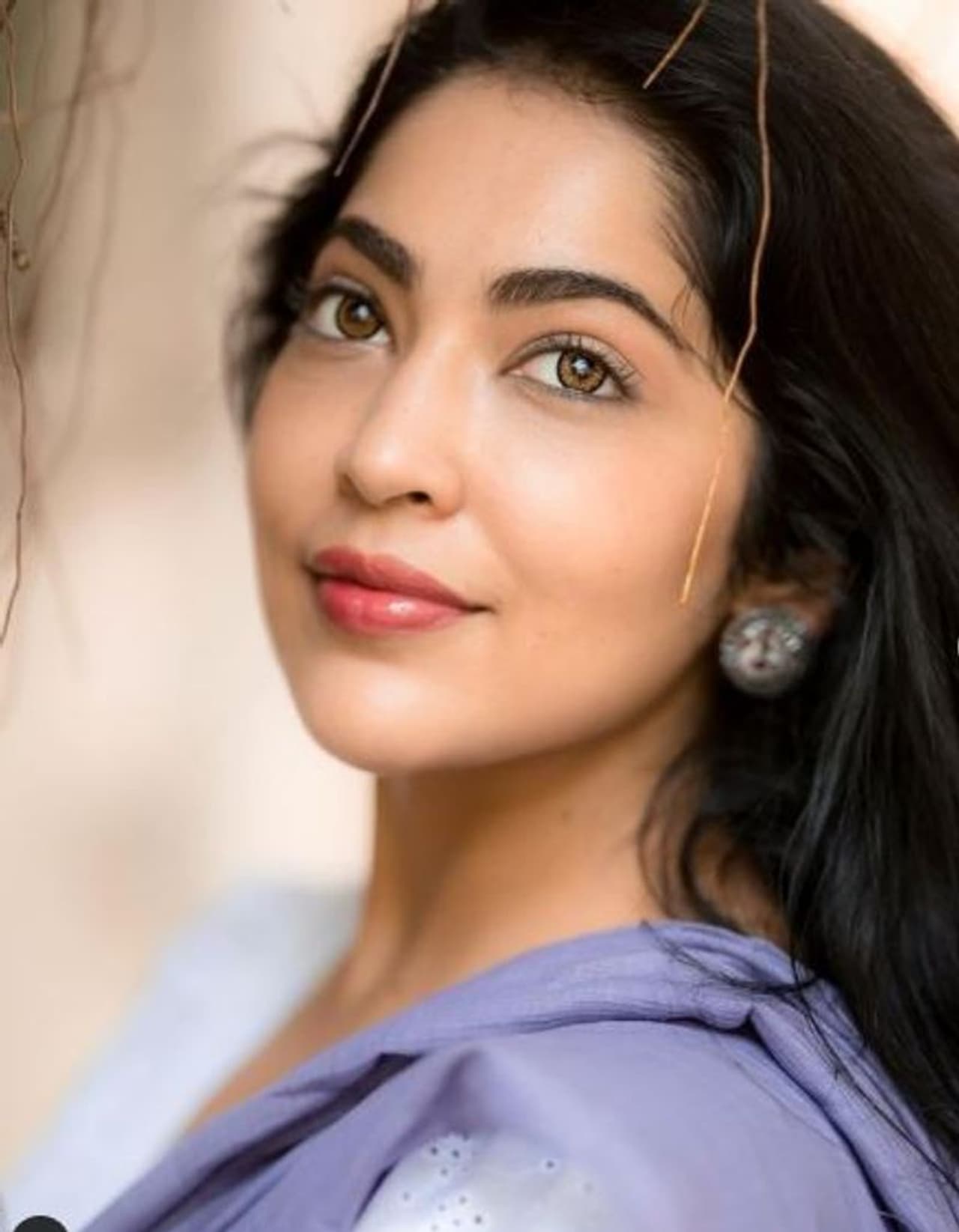 <h2>&nbsp;</h2><p>சேலை கட்டிய செந்தாமரை போல் மாஸ்டர் பட நடிகை ரம்யா&nbsp;</p>