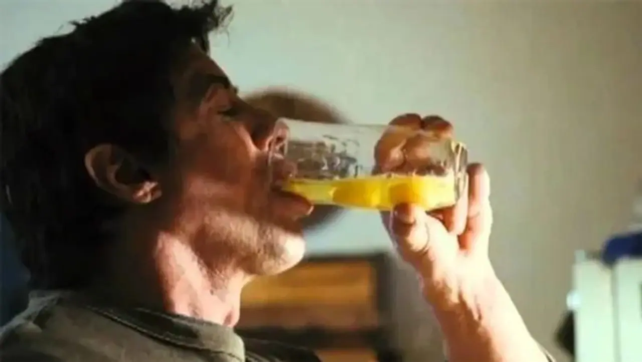 <p>ప్రస్తుతం ఉన్న రోజుల్లో ఆరోగ్యాన్ని కాపాడుకోవాల్సిన అవసరం ఎంతో ఉంది. చేతిలో డబ్బుంటే సరిపోదు.. మనిషికి ఆరోగ్యం ముఖ్యమని ఈ కరోనా వచ్చాకే అర్థమయ్యింది. అందుకే ప్రతి ఒక్కరూ ప్రస్తుతం ఆరోగ్యాన్ని కాపాడుకోవడానికి.. ఎలాంటి వైరస్ తోనైనా పోరాడగలిగేలా రోగనిరోధక శక్తిని పెంచుకోవడానికి విశ్వ ప్రయత్నాలు చేస్తున్నారు.</p> <p>ప్రస్తుతం ఉన్న రోజుల్లో ఆరోగ్యాన్ని కాపాడుకోవాల్సిన అవసరం ఎంతో ఉంది. చేతిలో డబ్బుంటే సరిపోదు.. మనిషికి ఆరోగ్యం ముఖ్యమని ఈ కరోనా వచ్చాకే అర్థమయ్యింది. అందుకే ప్రతి ఒక్కరూ ప్రస్తుతం ఆరోగ్యాన్ని కాపాడుకోవడానికి.. ఎలాంటి వైరస్ తోనైనా పోరాడగలిగేలా రోగనిరోధక శక్తిని పెంచుకోవడానికి విశ్వ ప్రయత్నాలు చేస్తున్నారు.</p>