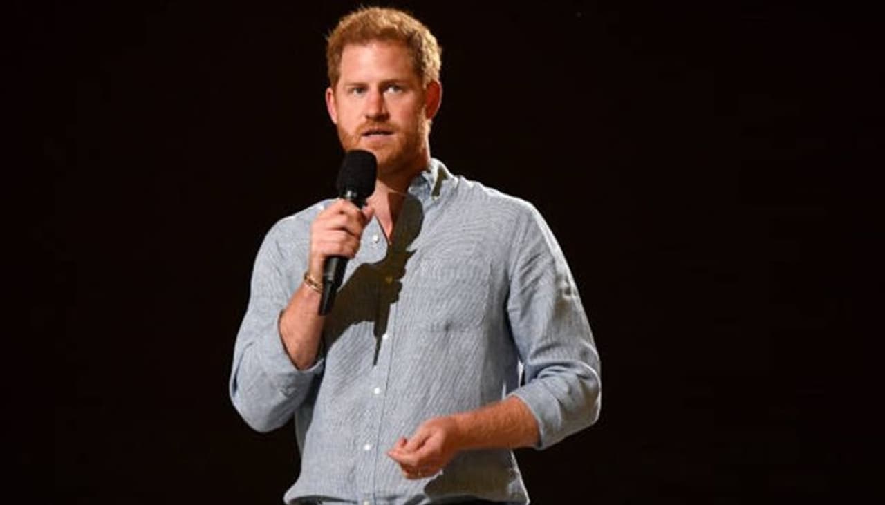<p style="text align: justify;">India is going through the second wave of Covid 19, and the country is the worst hit at the moment, with a rising number of cases every day. At the same time, many Bollywood celebrities and Hollywood personalities are doing their bit to help the country. The Duke of Sussex, Prince Harry, also expressed his solidarity towards the country.</p>