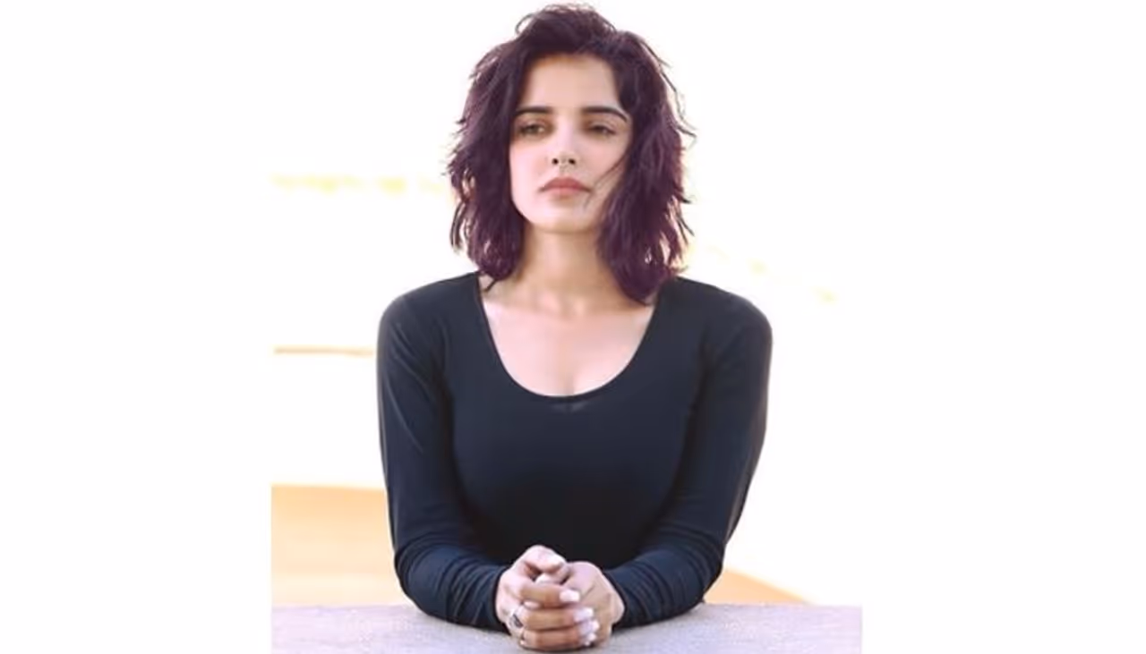 <p style="text align: justify;">Pia Bjapayi who had earlier Twitted about the critical condition of her brother who was tested positive for Covid 19 passed away on May 4.</p> <p style="text align: justify;">Pia Bjapayi who had earlier Twitted about the critical condition of her brother who was tested positive for Covid 19 passed away on May 4.</p>