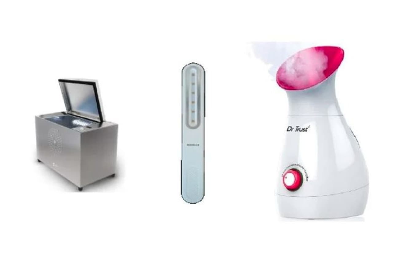 <p>&nbsp;కరోనా వ్యాప్తి వల్ల చాలా మందికి జ్వరం, ఆక్సిజన్ స్థాయిలు పడిపోవడం జరుతున్నాయి. ఇలాంటి పరిస్థితిలో మీ ఇంట్లో ఉండాల్సిన కొన్ని ముఖ్యమైన గాడ్జెట్లు గురించి తెలుసుకొండి...</p>