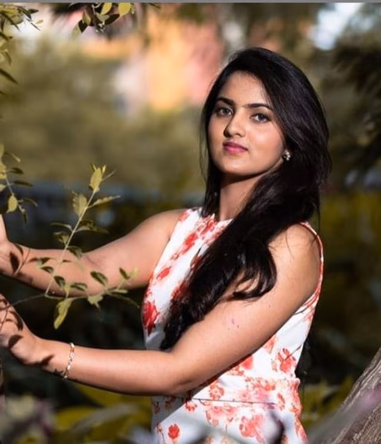 <p>ஸ்டாபெர்ரி பழம் போல் சிவந்த முகத்துடன்... சீரியல் நாயகி ராதிகா ப்ரீத்தி </p> <p>ஸ்டாபெர்ரி பழம் போல் சிவந்த முகத்துடன்... சீரியல் நாயகி ராதிகா ப்ரீத்தி </p>