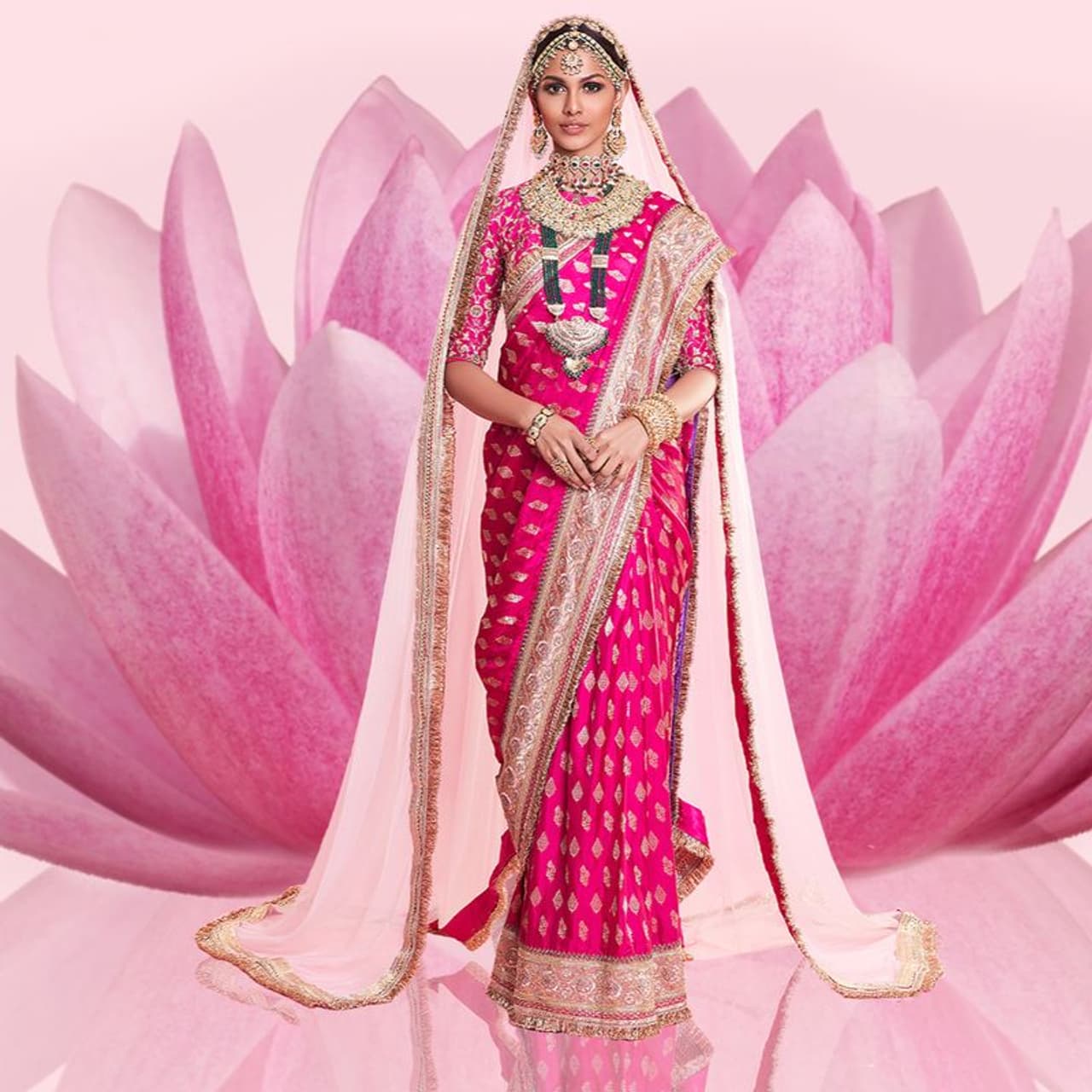 <p> ഇന്ത്യയെ പ്രതിനിധീകരിച്ച് പങ്കെടുക്കുന്ന എഡ്ലൈന് കാസ്റ്റലിനോ. മംഗലാപുരത്ത് വേരുകളുള്ള എഡ്ലൈന് കുവൈത്തിലാണ് ജനിച്ചുവളര്ന്നത്. താമരയുടെ ഡിസൈനിലുള്ള ഉടുപ്പാണ് നാഷനല് ഡ്രസ് റൗണ്ടില് ധരിച്ചത്.</p> <p> ഇന്ത്യയെ പ്രതിനിധീകരിച്ച് പങ്കെടുക്കുന്ന എഡ്ലൈന് കാസ്റ്റലിനോ. മംഗലാപുരത്ത് വേരുകളുള്ള എഡ്ലൈന് കുവൈത്തിലാണ് ജനിച്ചുവളര്ന്നത്. താമരയുടെ ഡിസൈനിലുള്ള ഉടുപ്പാണ് നാഷനല് ഡ്രസ് റൗണ്ടില് ധരിച്ചത്.</p>