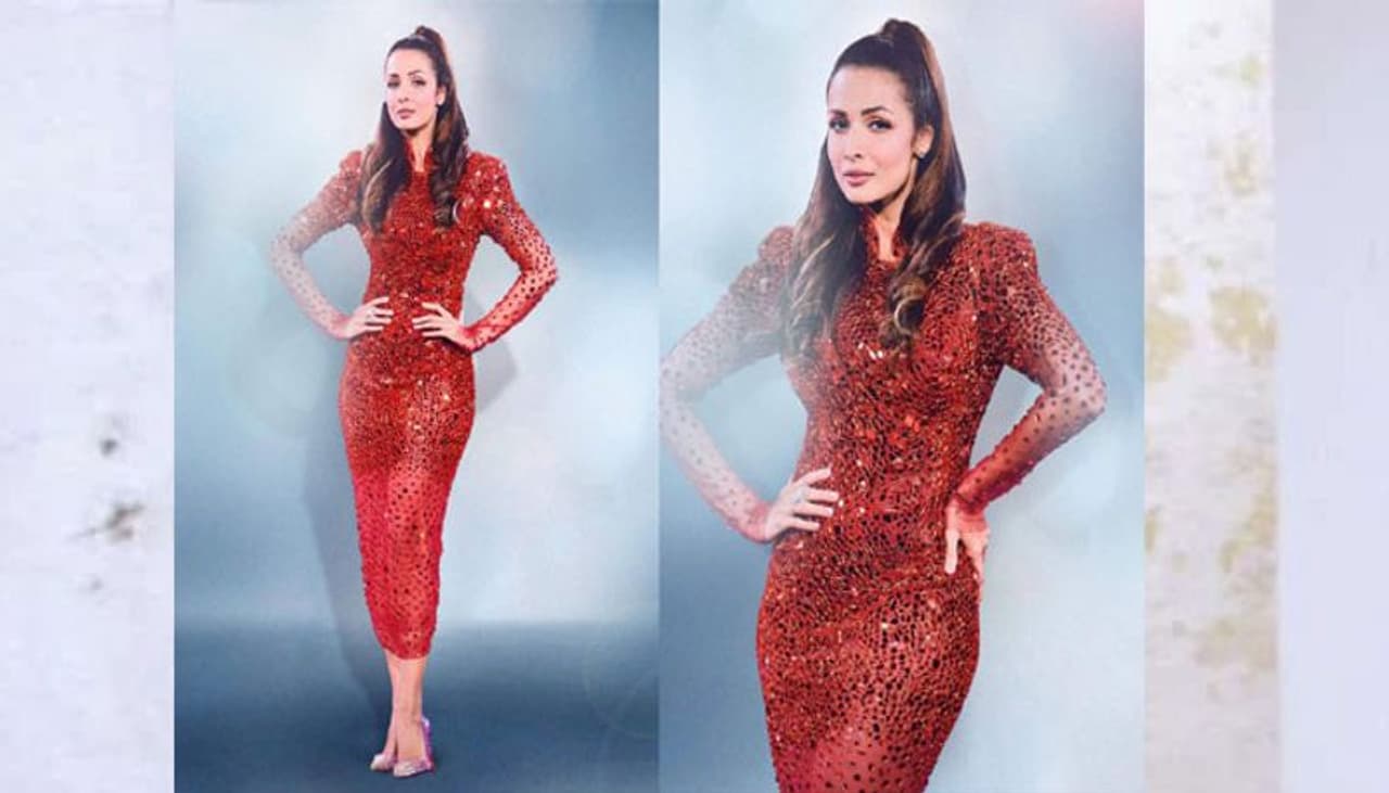 బాలీవుడ్ హాట్ బ్యూటీలలో మలైకా అరోరా కూడా ఒకరు. 47ఏళ్ల వయసులోనూ ఆమె తన అందంతో అందరినీ మెస్మరైజ్ చేస్తూ ఉంటారు. ఎప్పటికప్పుడు ఫిట్ గా.. అందంగా ఉండేందుకు ఆమె ఎన్నో జాగ్రత్తలు తీసుకుంటారనే విషయాన్ని చాలా సార్లు వివరించారు.