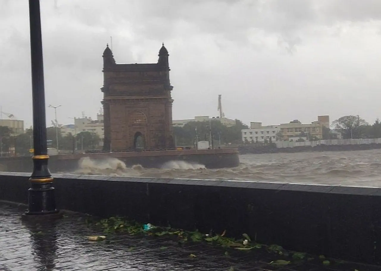 <p>The India Meteorological Department has upgraded the warning to extremely heavy rainfall in Mumbai for the next few hours.&nbsp;Prime Minister Narendra Modi spoke to Maharashtra Chief Minister Uddhav Thackeray and took stock of the situation in the state.<br />&nbsp;</p><p>The IMD has warned that the wind speed is picking up in Mumbai due to the intensity of cyclone Tauktae, which is barreling towards the Gujarat coast. Cyclone Tauktae is likely to cross the Gujarat coast between Porbandar and Mahuva, east of Diu, tonight between 8 pm and 11 pm.<br />&nbsp;</p><p>According to the Met Department, the extremely severe cyclonic storm now has a wind speed of 180 190 kilometres per hour, with winds gusting to 210 kilometres per hour. However, the IMD has forecast that its intensity will reduce when it hits the Gujarat coast.</p>
