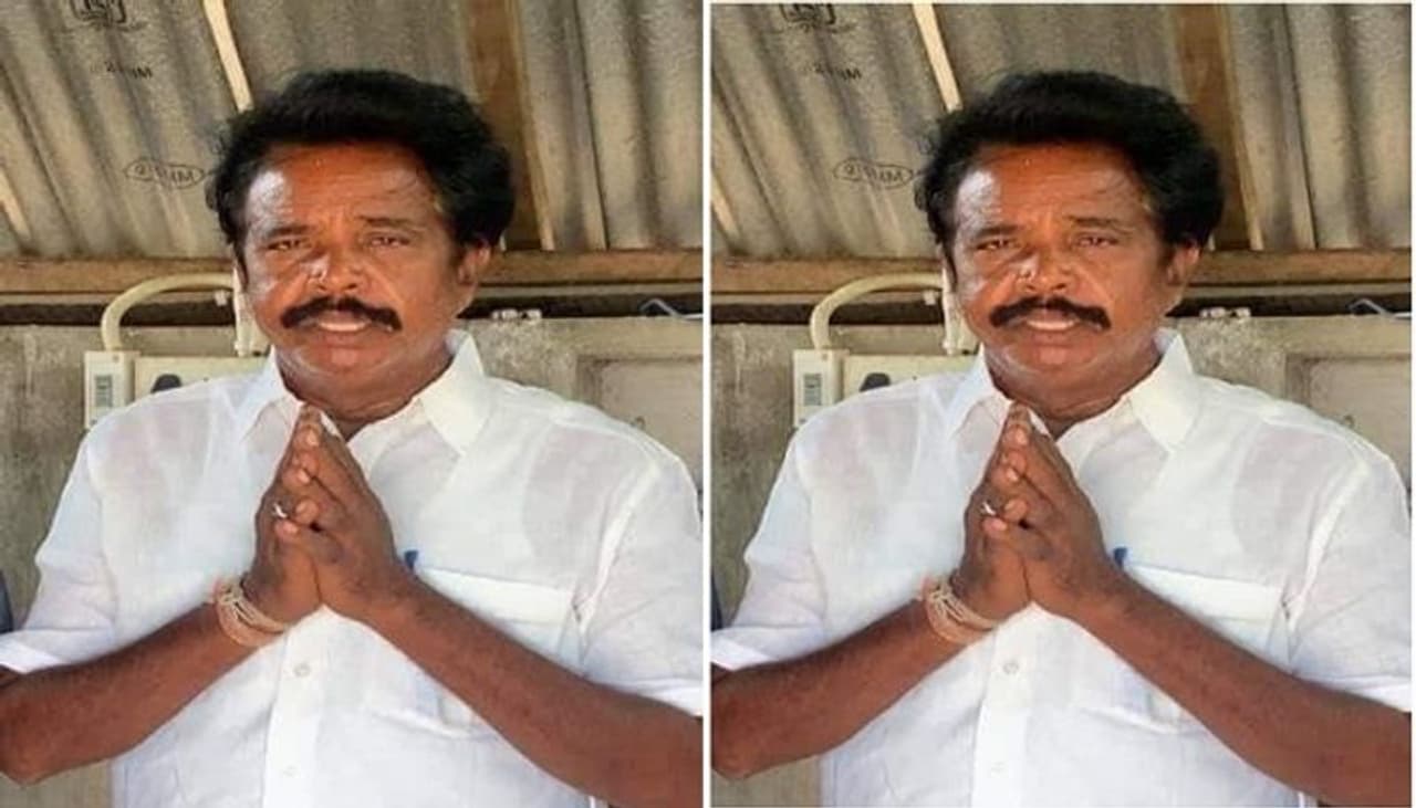 <p>కరోనాకు ఆనందయ్య మందు.. ఇప్పుడు ఎవ్వరి నోట విన్నా ఇదే మాట. అది ఆయుర్వేదం అని, నాటు మందు అని.. శాస్త్రీయత లేదు అనీ, పనిచేస్తుంది.. అనీ రకరకాల వాదనలు... అయితే ఏదెలా ఉన్నా ఆనందయ్య మందు మీద ప్రజల్లో మంచి అభిప్రాయం ఉంది. ఇప్పటివరకు ఆయన మందుతో ఎలాంటి నెగెటివ్ వార్తలు రాలేదు. దీంతో కృష్ణపట్నానికి ప్రజలు పోటెత్తుతున్నారు. అయితే ఇంతకీ ఆనందయ్య మందులో ఏమున్నాయి? ఏం వాడుతున్నారు? ఎలా తయారు చేస్తున్నారు? అనే సందేహాలూ ఉన్నాయి.. దానికి సమాధానాలే ఇవి...</p> <p>కరోనాకు ఆనందయ్య మందు.. ఇప్పుడు ఎవ్వరి నోట విన్నా ఇదే మాట. అది ఆయుర్వేదం అని, నాటు మందు అని.. శాస్త్రీయత లేదు అనీ, పనిచేస్తుంది.. అనీ రకరకాల వాదనలు... అయితే ఏదెలా ఉన్నా ఆనందయ్య మందు మీద ప్రజల్లో మంచి అభిప్రాయం ఉంది. ఇప్పటివరకు ఆయన మందుతో ఎలాంటి నెగెటివ్ వార్తలు రాలేదు. దీంతో కృష్ణపట్నానికి ప్రజలు పోటెత్తుతున్నారు. అయితే ఇంతకీ ఆనందయ్య మందులో ఏమున్నాయి? ఏం వాడుతున్నారు? ఎలా తయారు చేస్తున్నారు? అనే సందేహాలూ ఉన్నాయి.. దానికి సమాధానాలే ఇవి...</p>