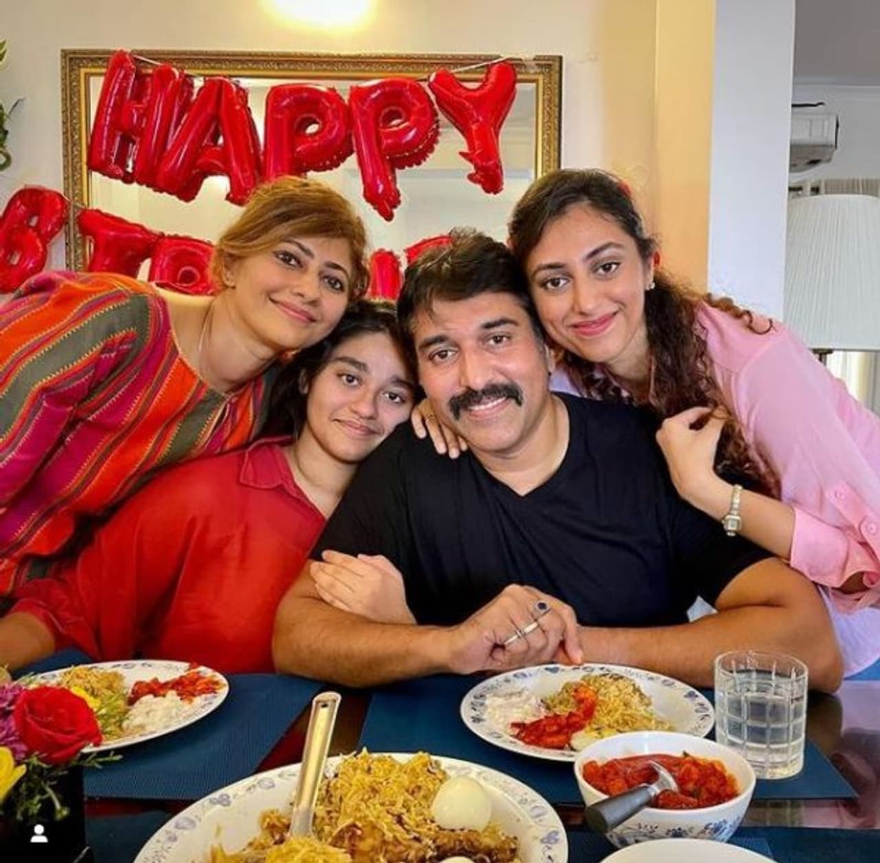 <p>80 பது மற்றும் 90 களில் முன்னணி நடிகராக வலம் வந்தவர் நடிகர் ரகுமான்.</p> <p>80 பது மற்றும் 90 களில் முன்னணி நடிகராக வலம் வந்தவர் நடிகர் ரகுமான்.</p>