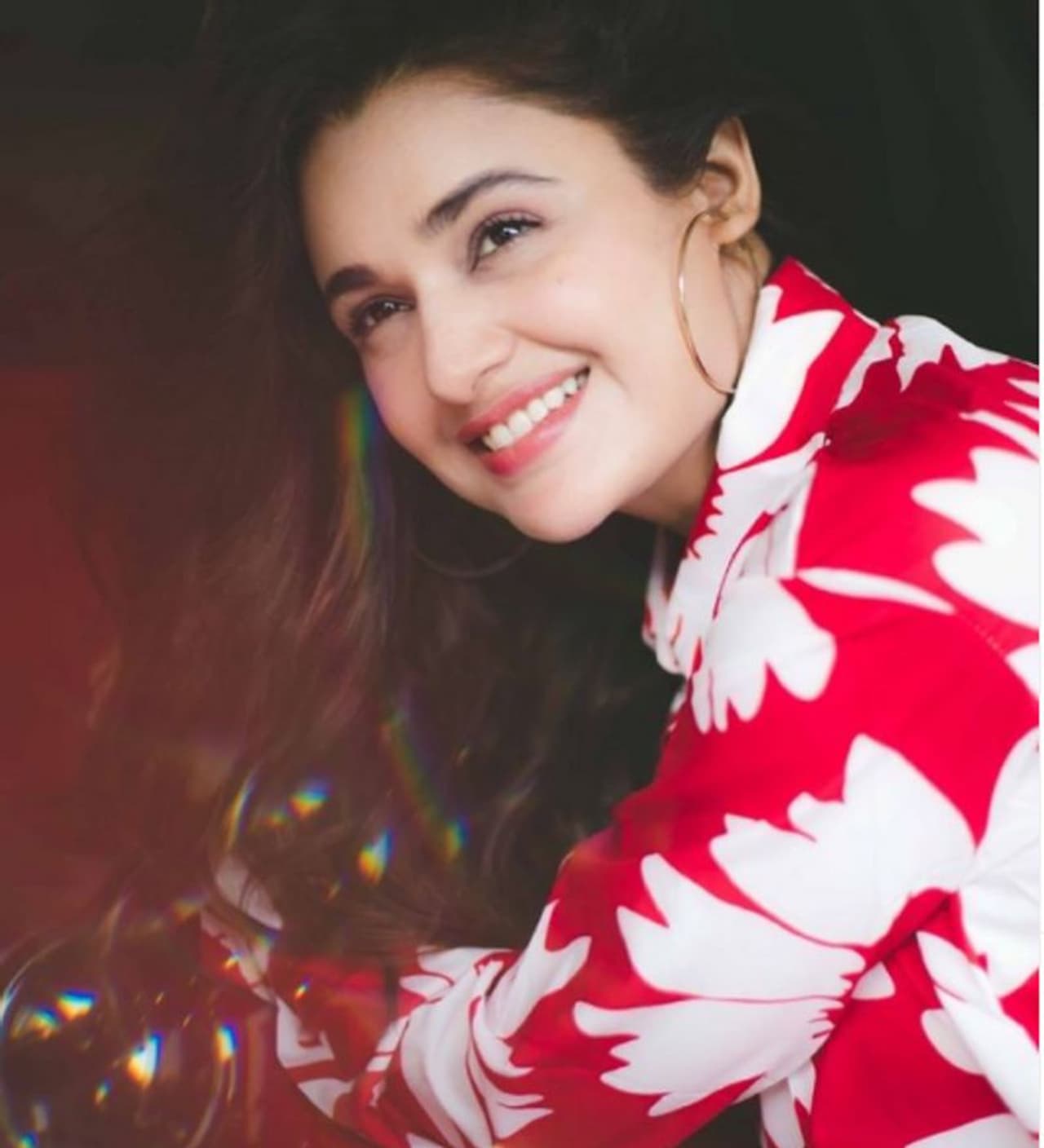 <p>ಯೂಟ್ಯೂಬ್‌ನಲ್ಲಿ ಪೋಸ್ಟ್ ಮಾಡಿದ ವಿಡಿಯೋವೊಂದರಲ್ಲಿ ಜಾತಿವಾದಿ ಕೆಸರೆರಚಾಟದ ಬಗ್ಗೆ ನಟ ಯುವಿಕಾ ಚೌಧರಿ ವಿರುದ್ಧ ಹರಿಯಾಣ ಪೊಲೀಸರು ಎಫ್‌ಐಆರ್ ದಾಖಲಿಸಿದ್ದಾರೆ.</p>